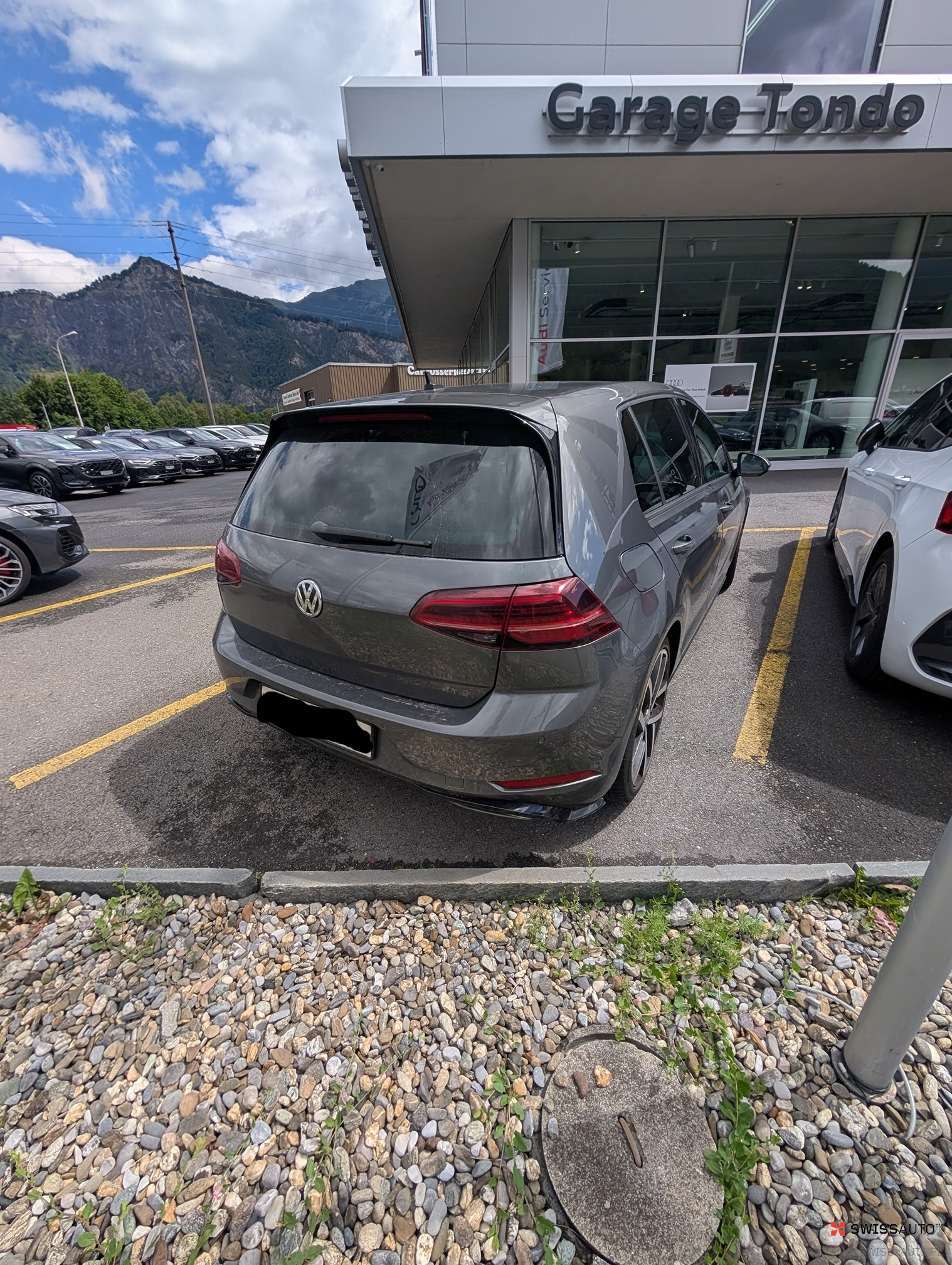 Auction Image