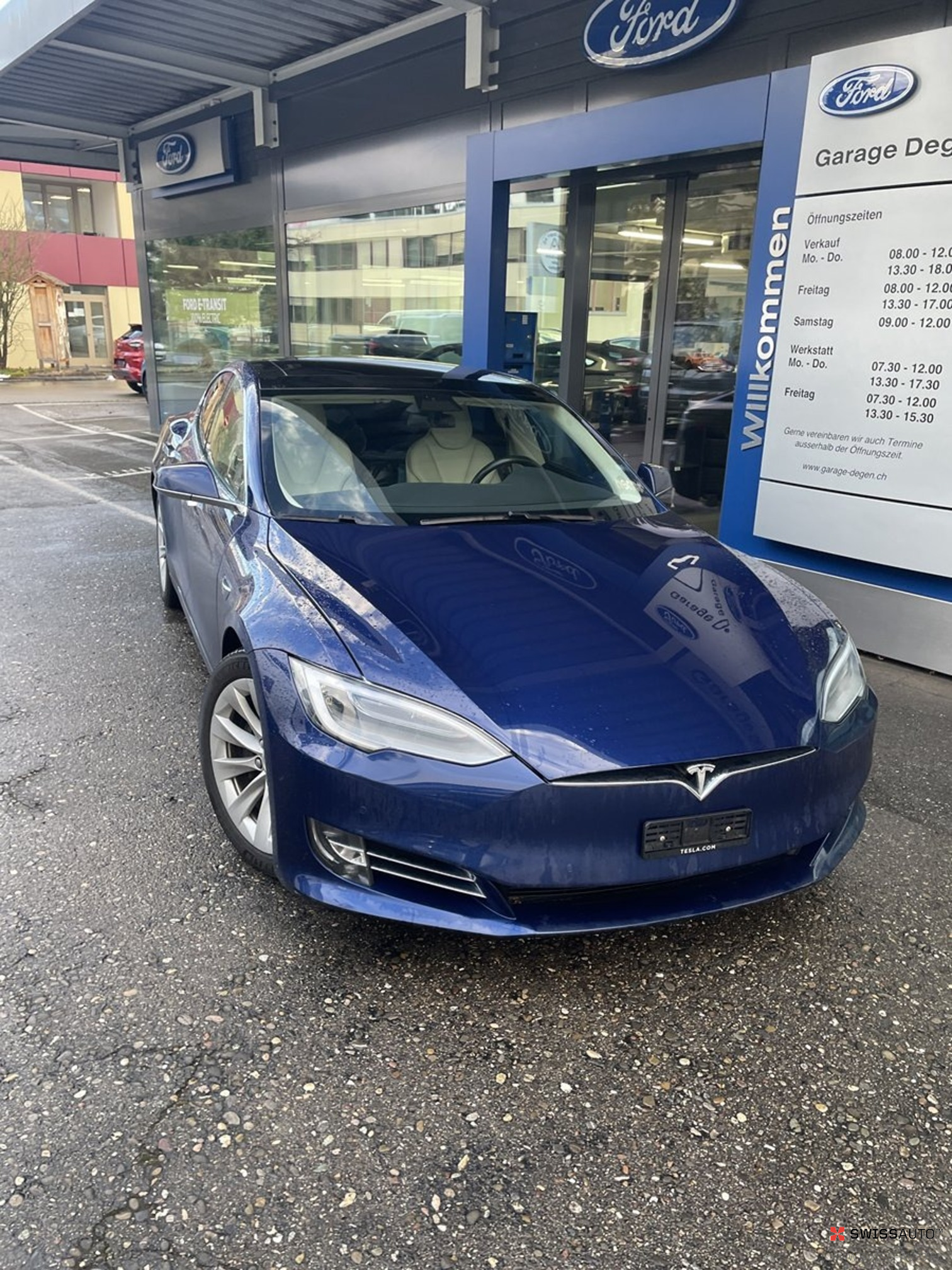 Auction Image
