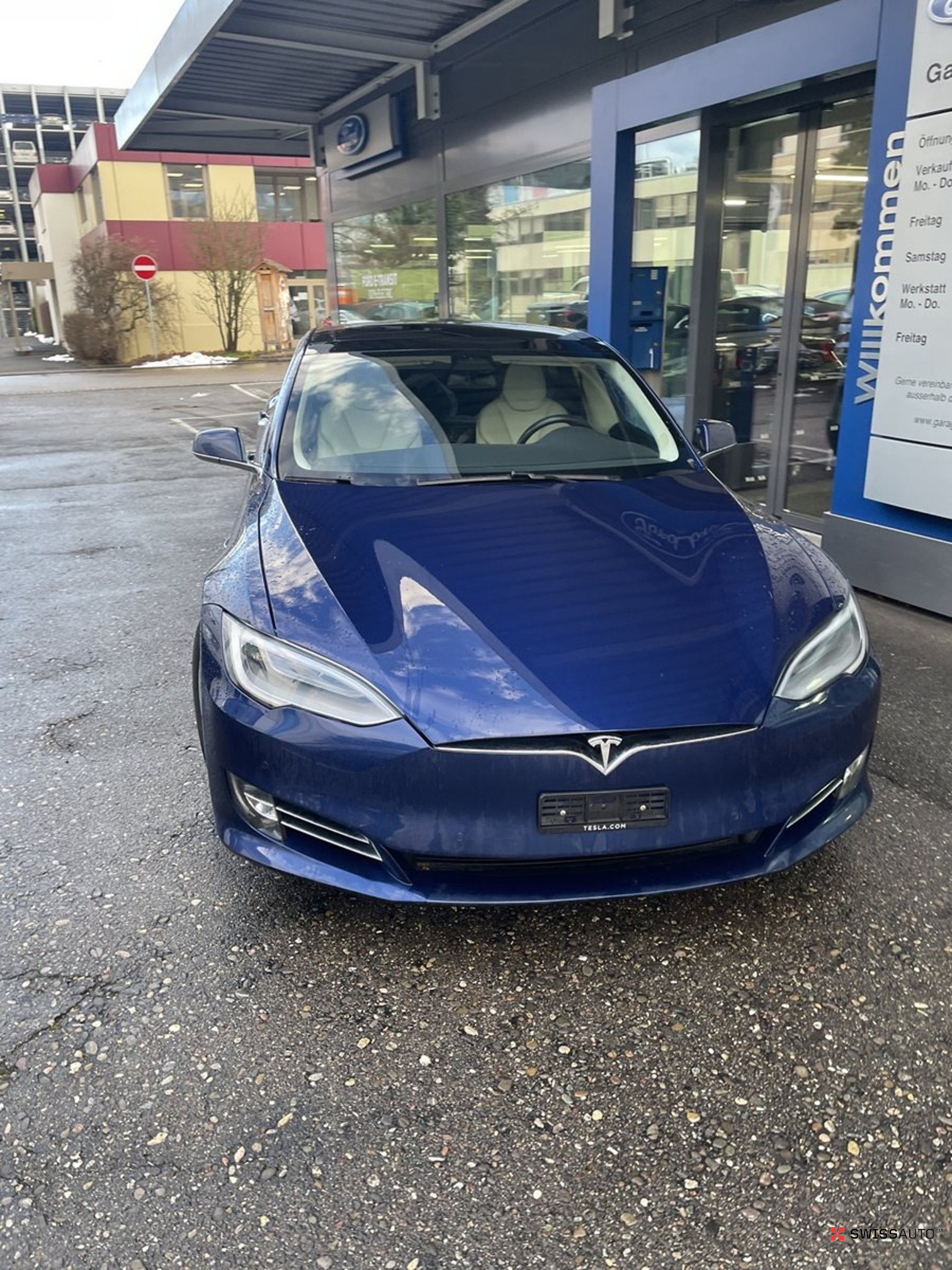 Auction Image