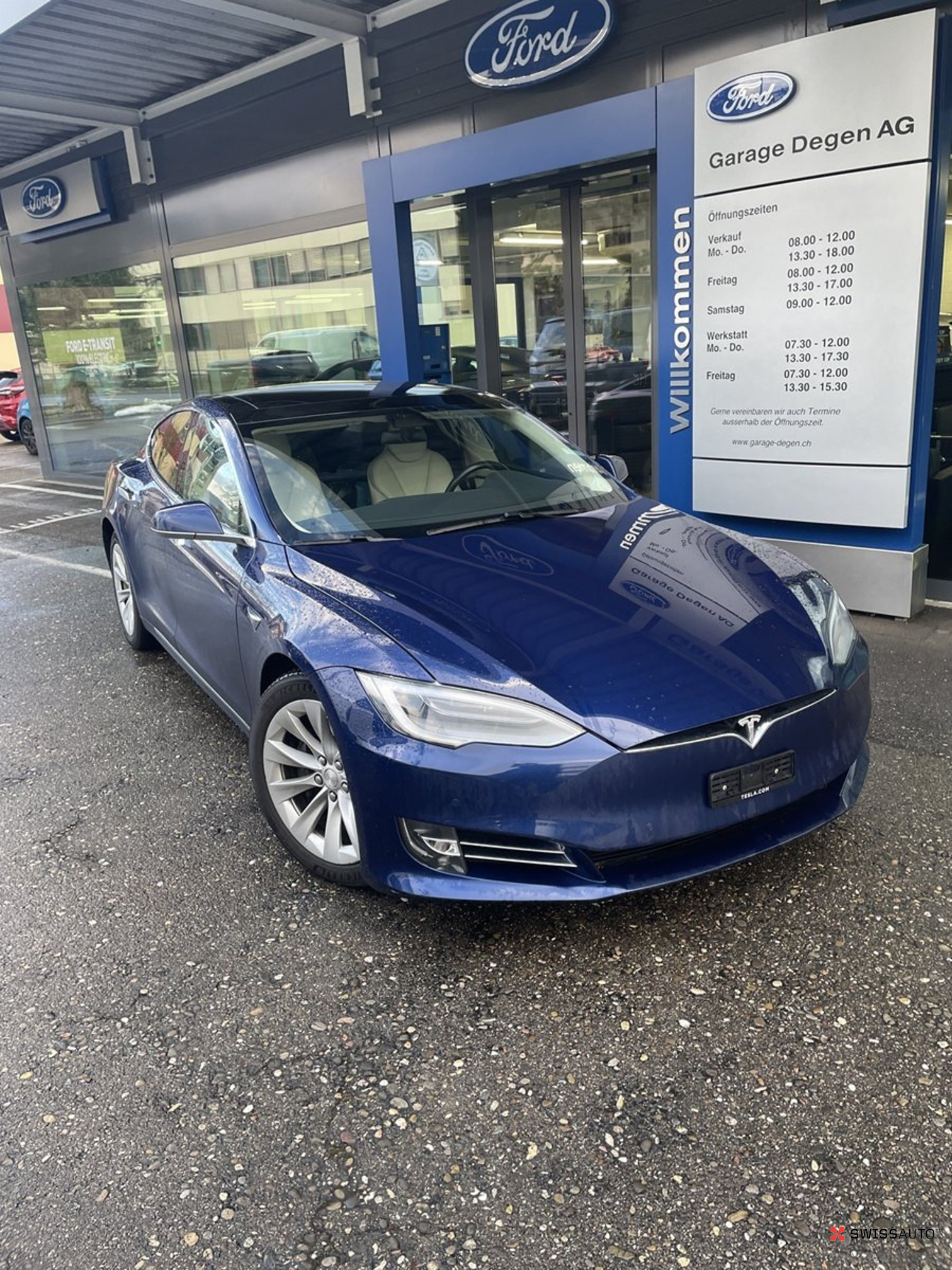 Auction Image