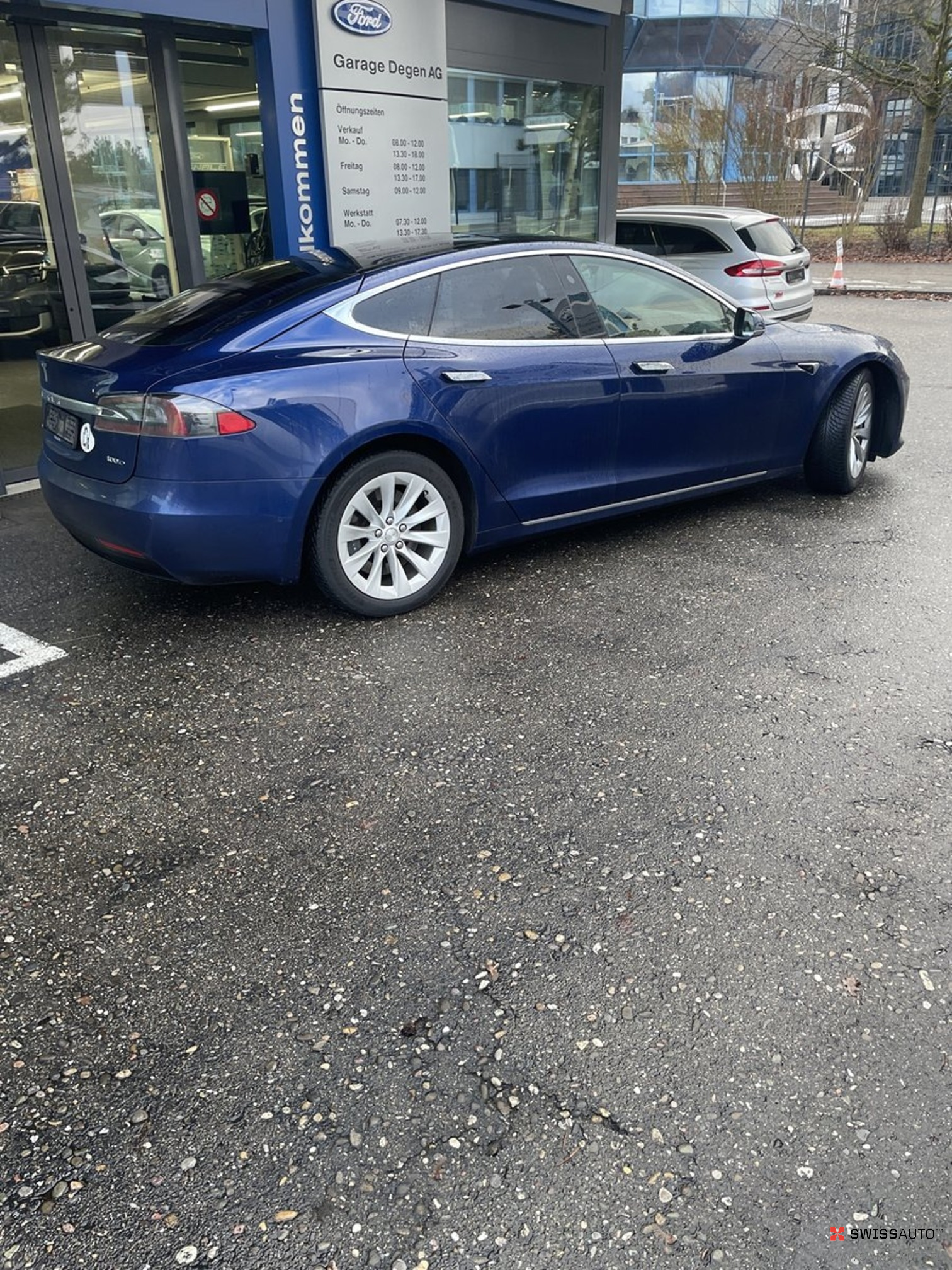 Auction Image