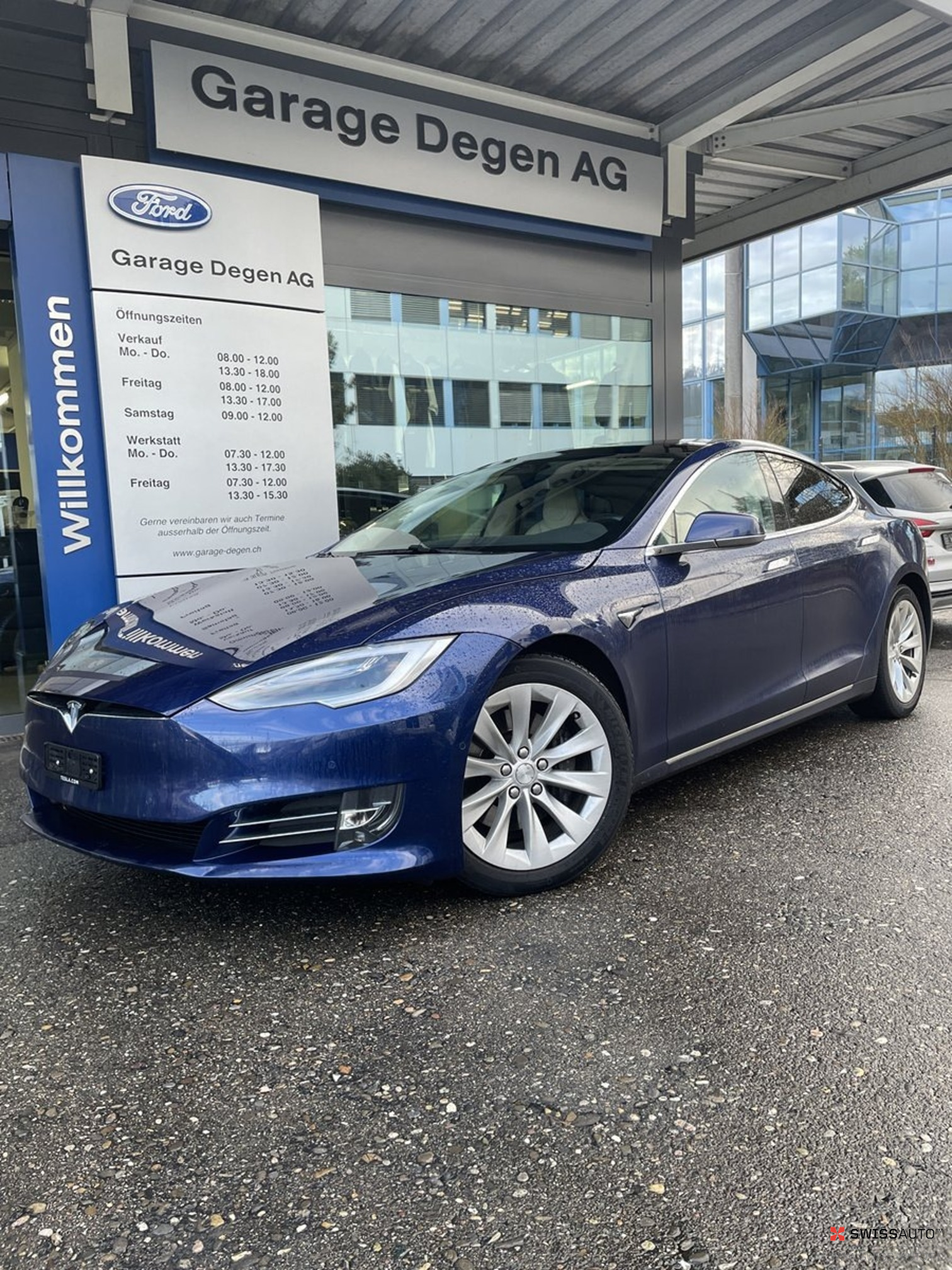 Auction Image