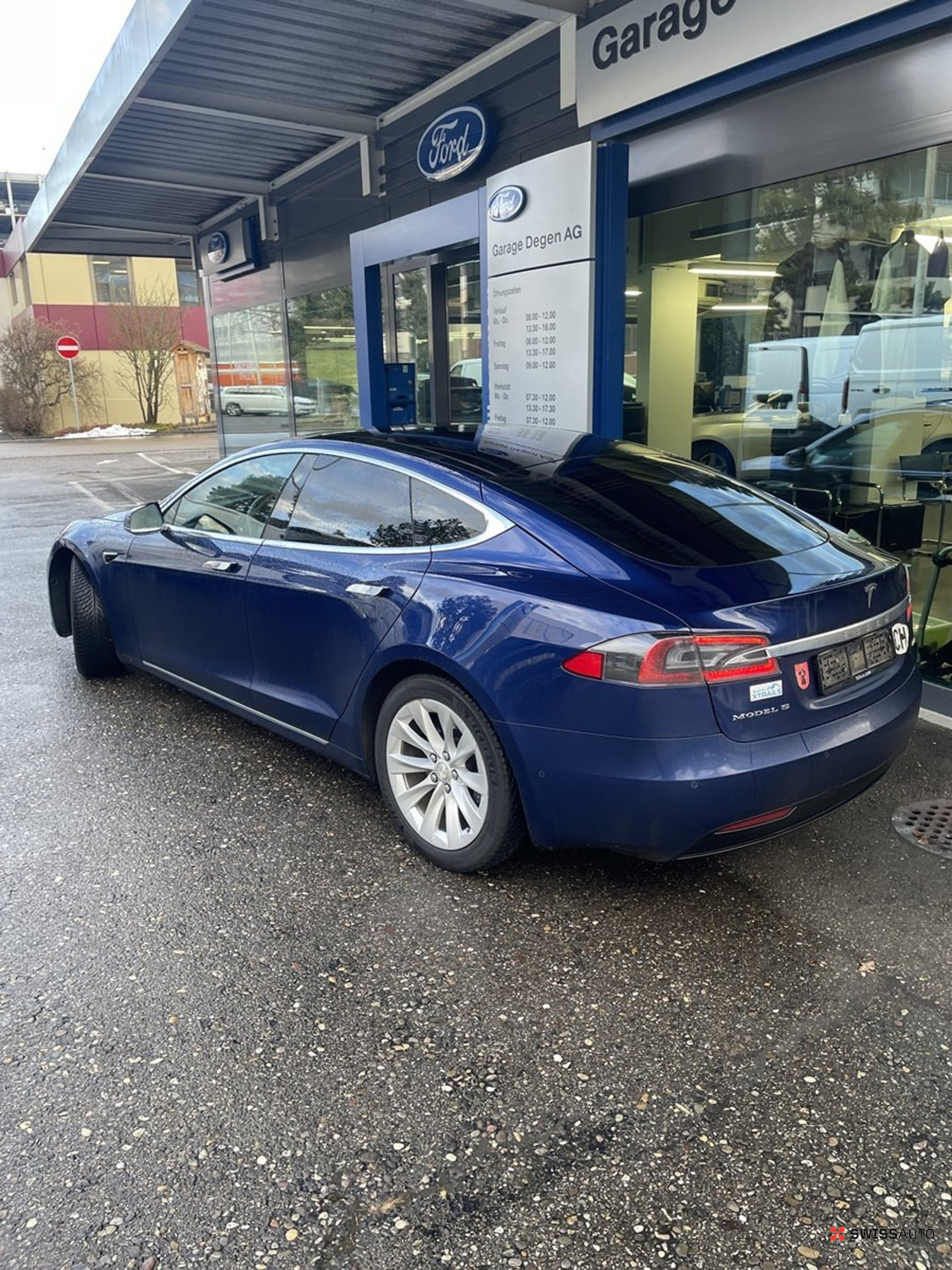 Auction Image