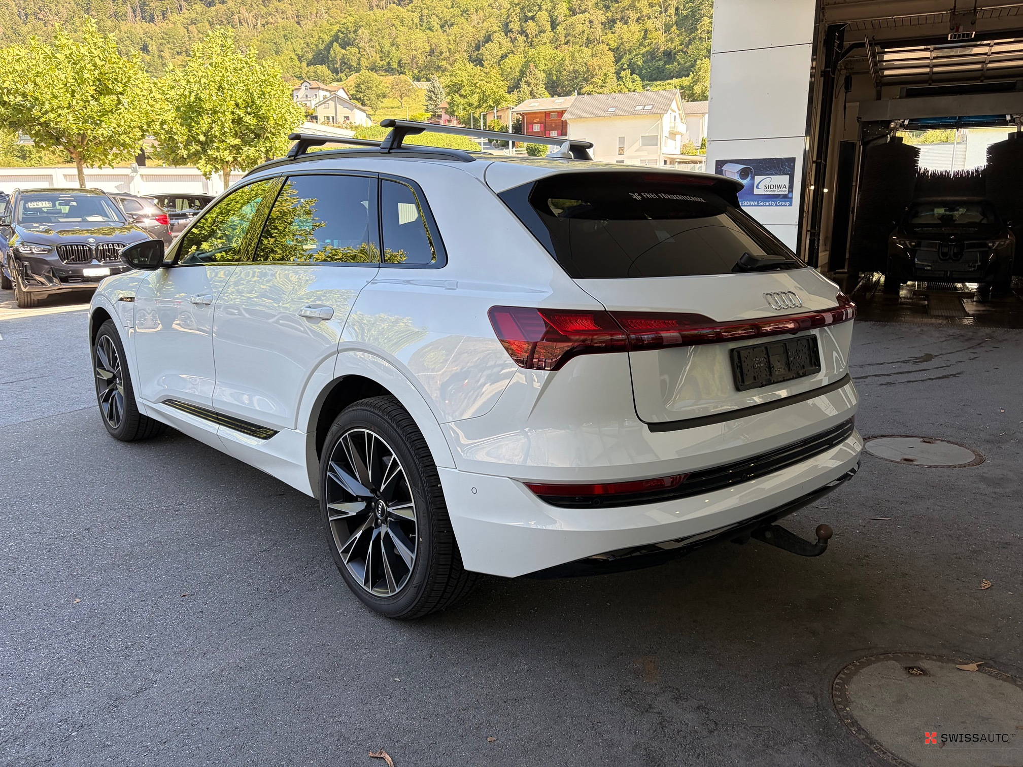 Auction Image