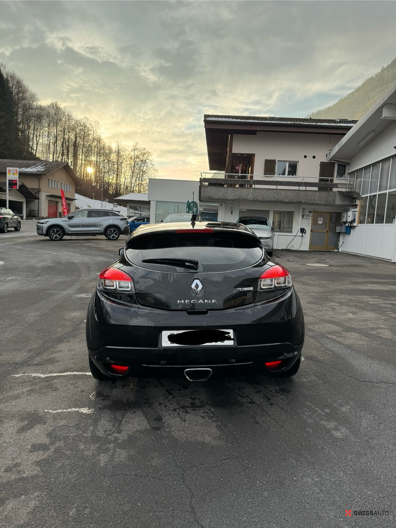 Auction Image