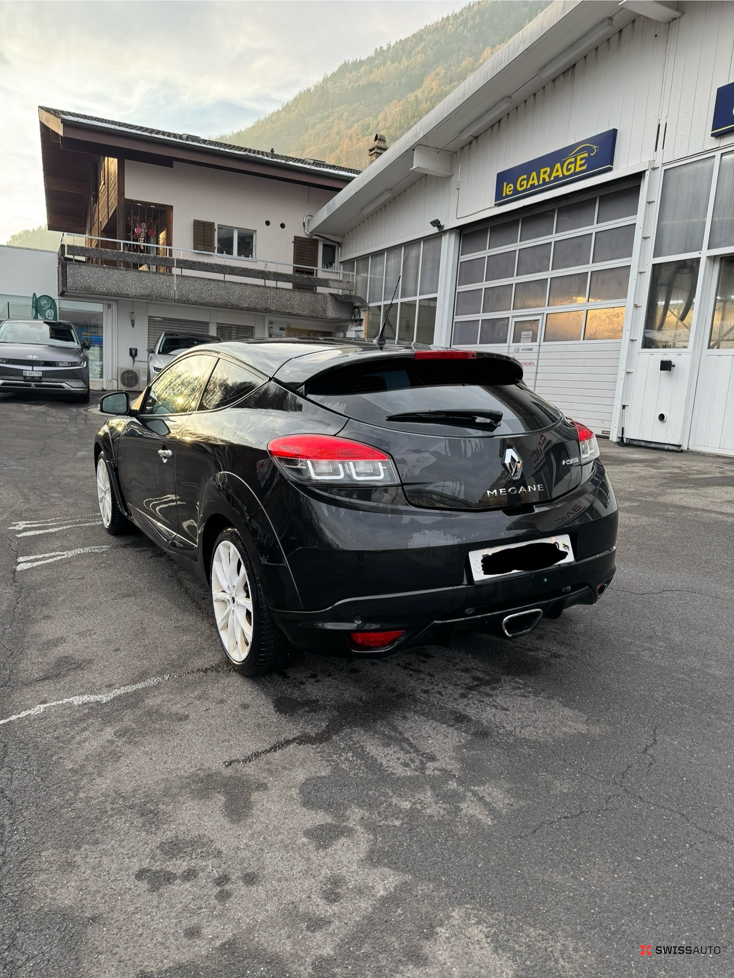Auction Image