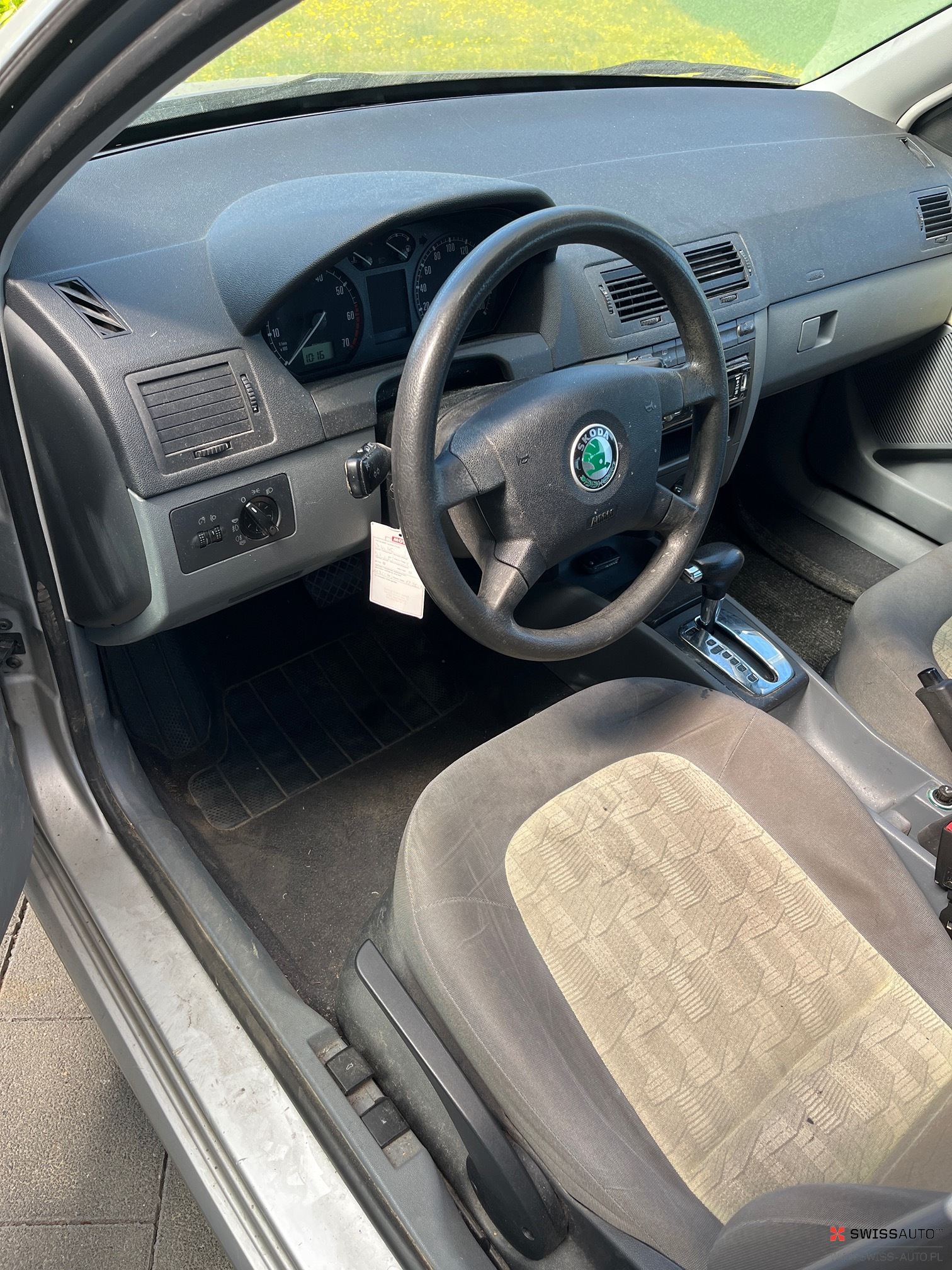 Auction Image