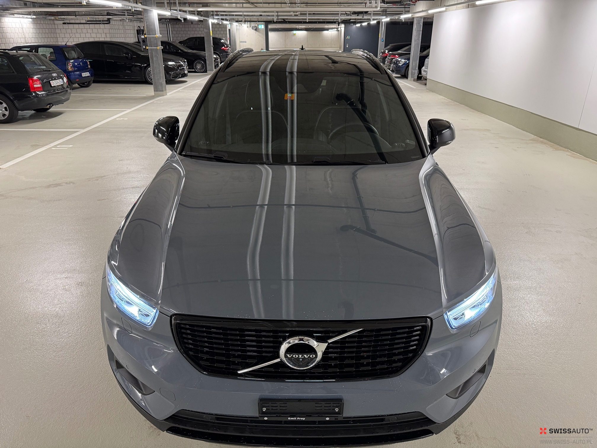 Auction Image