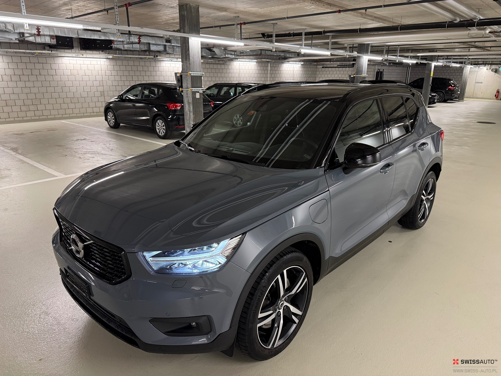Auction Image