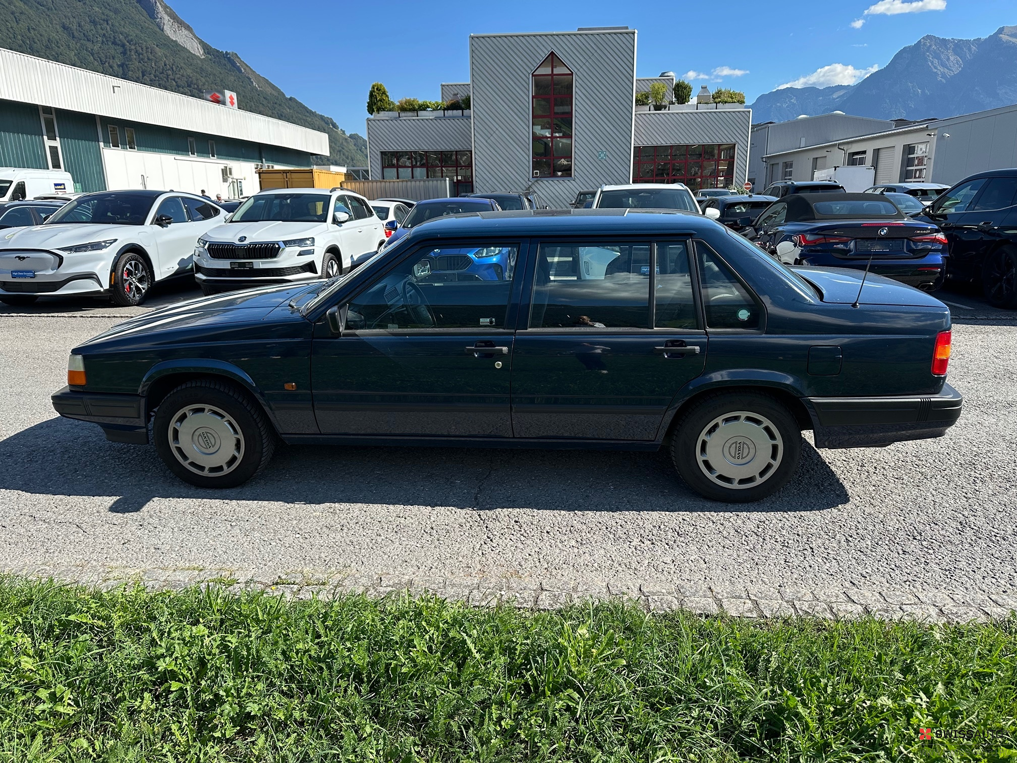 Auction Image