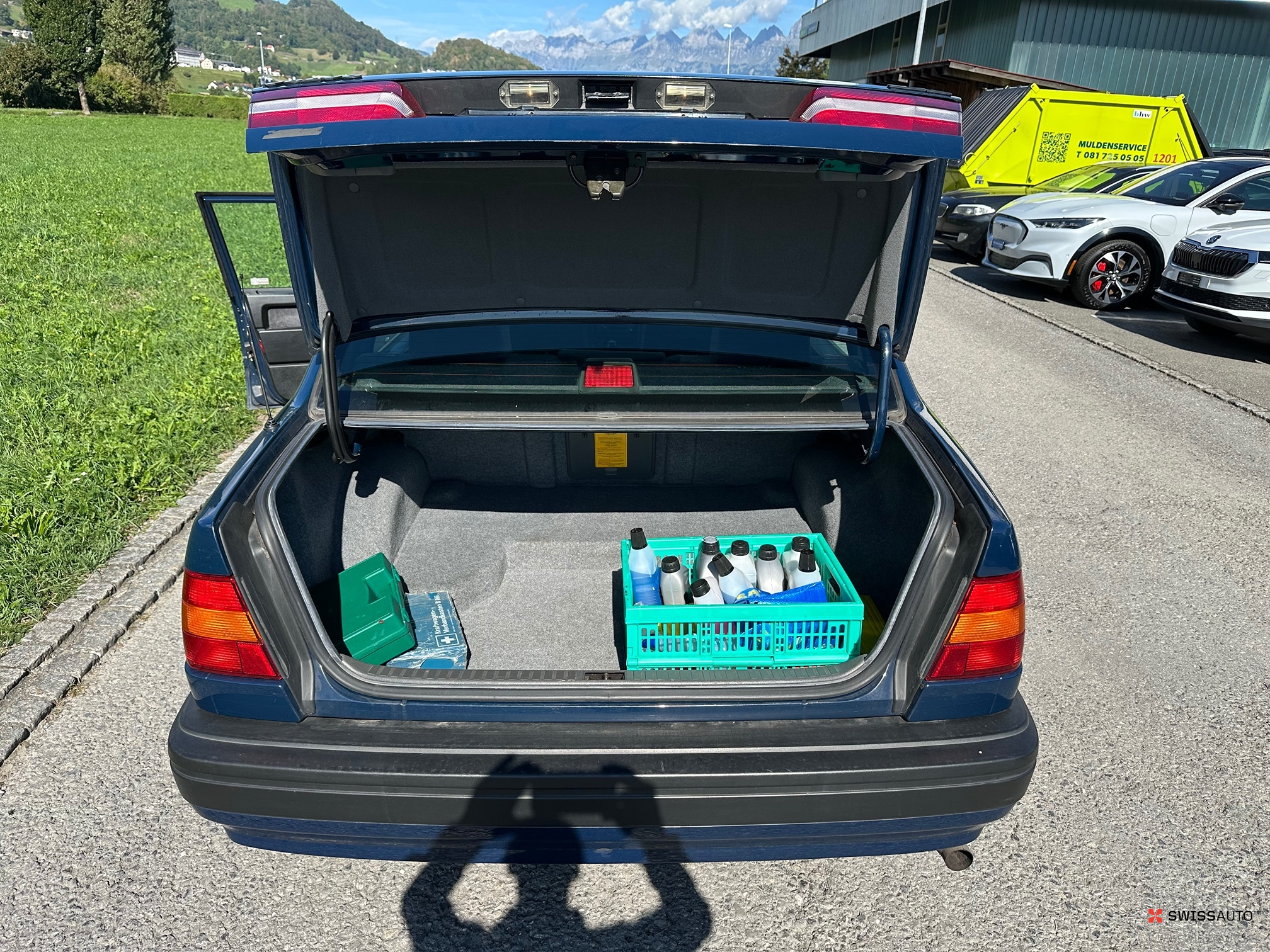 Auction Image
