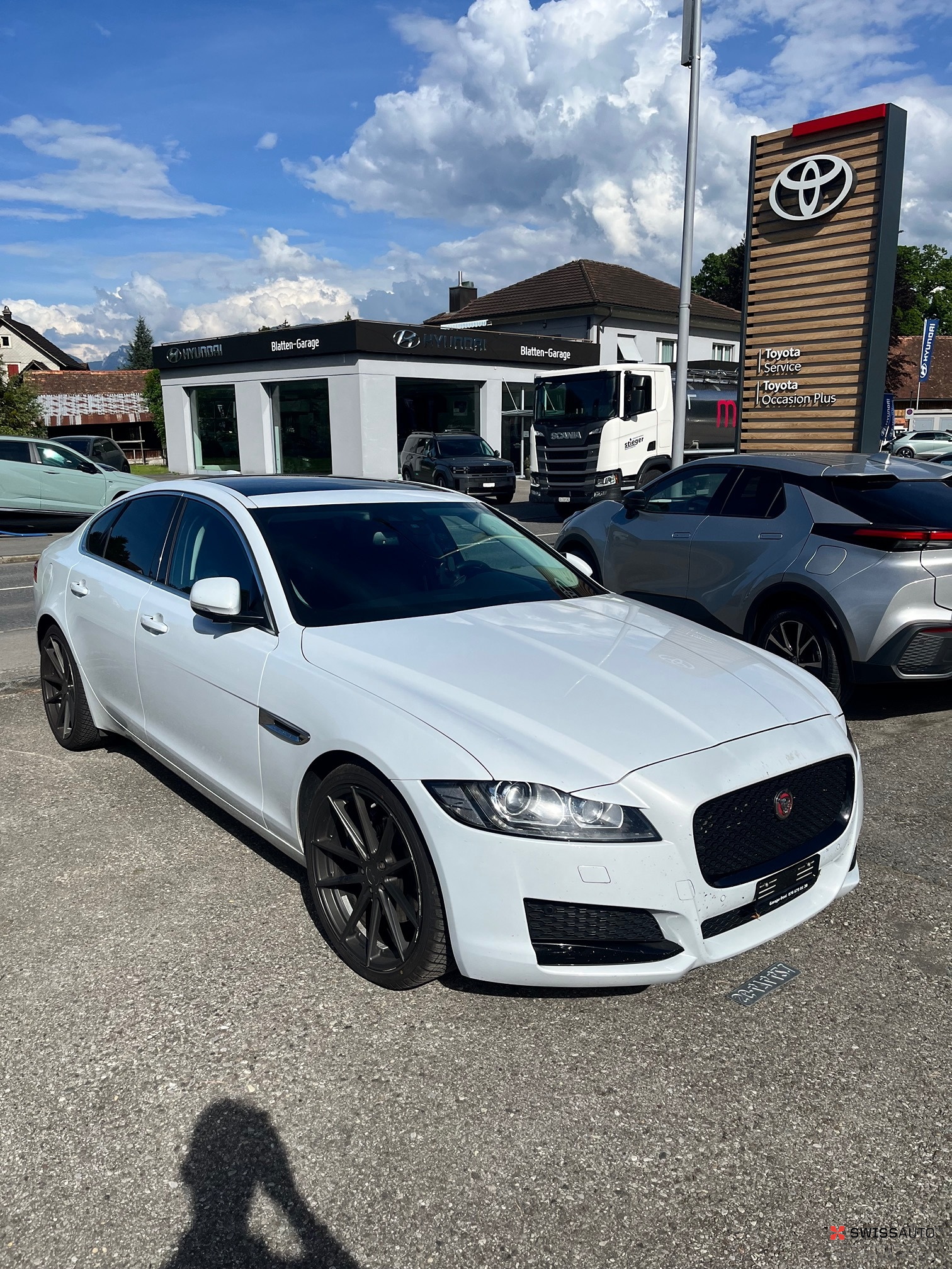 Auction Image