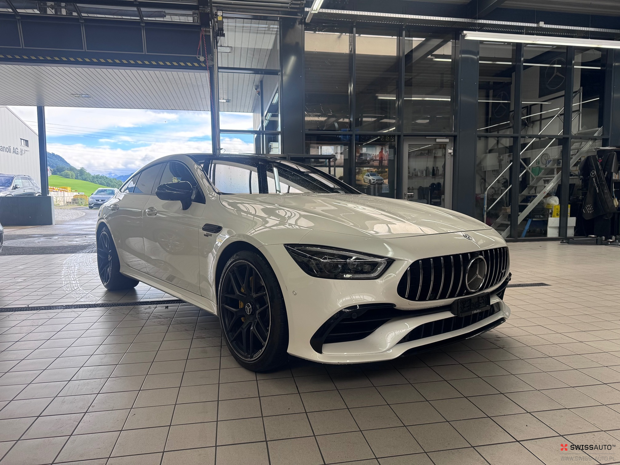 Auction Image