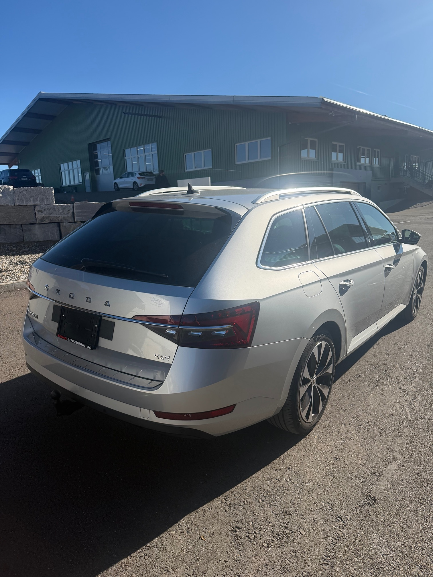 Auction Image