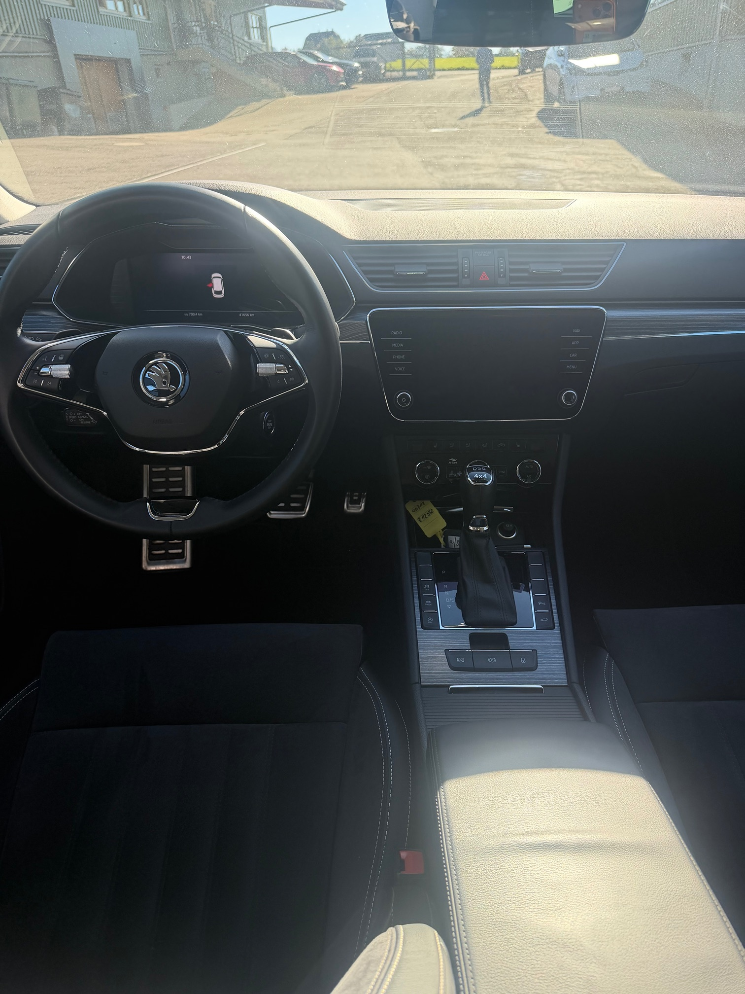 Auction Image