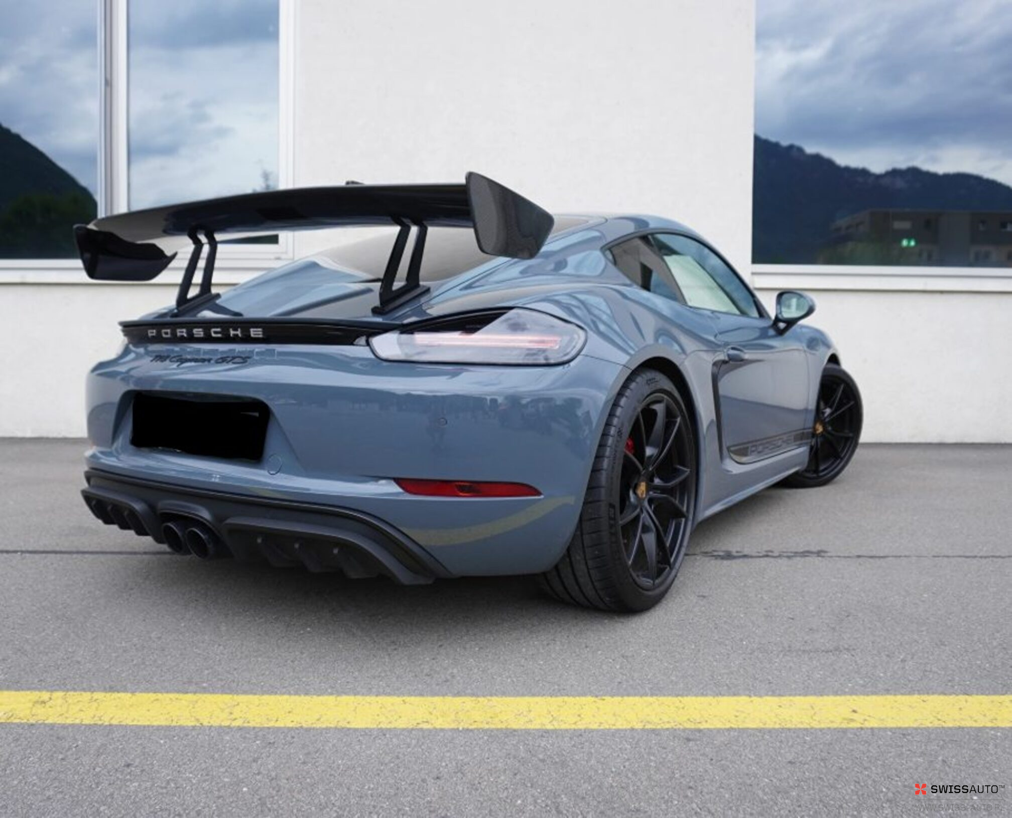 Auction Image