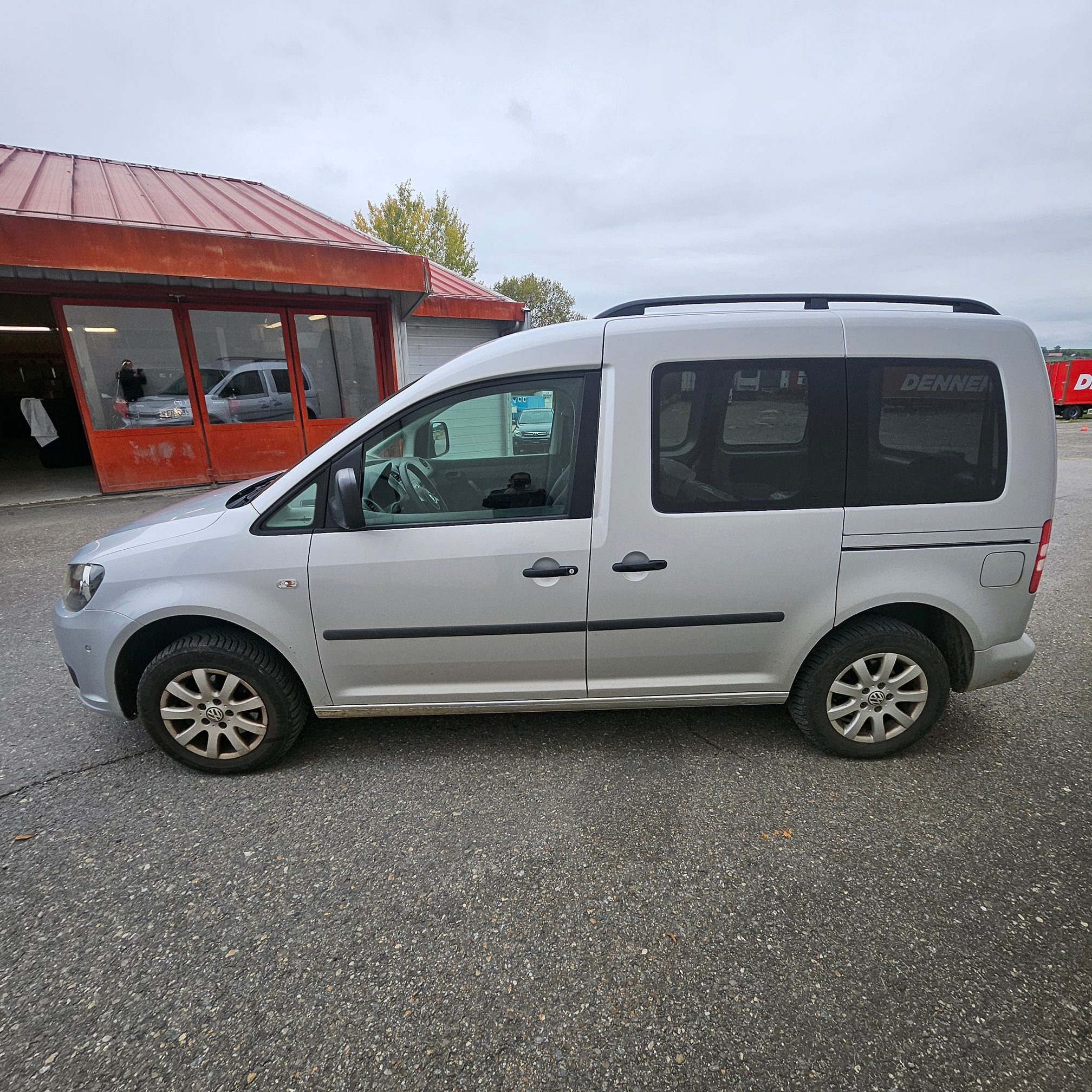Auction Image