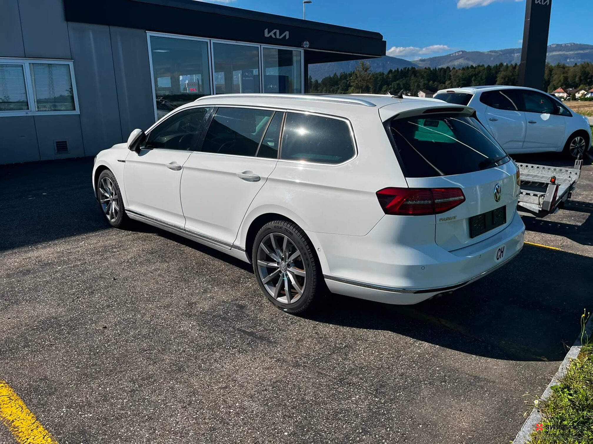 Auction Image