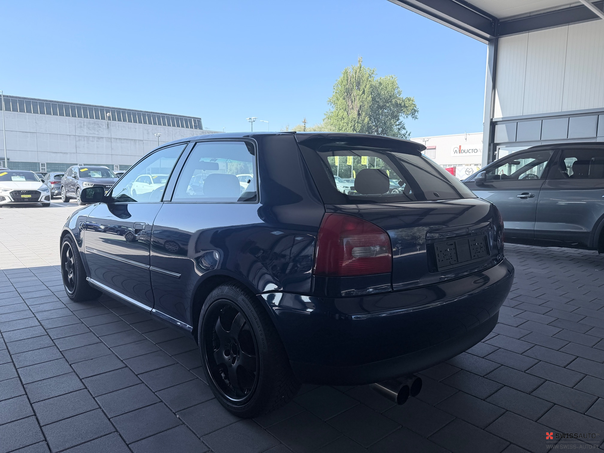Auction Image