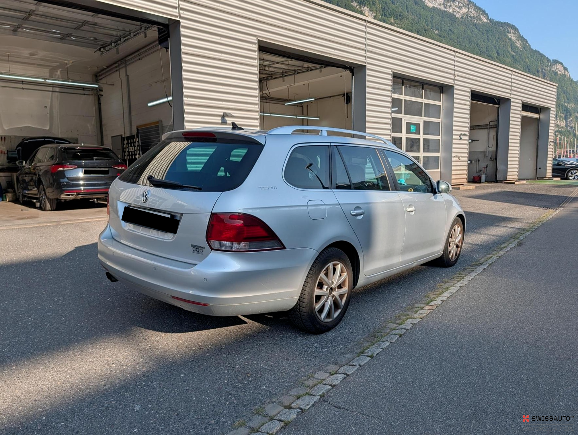 Auction Image