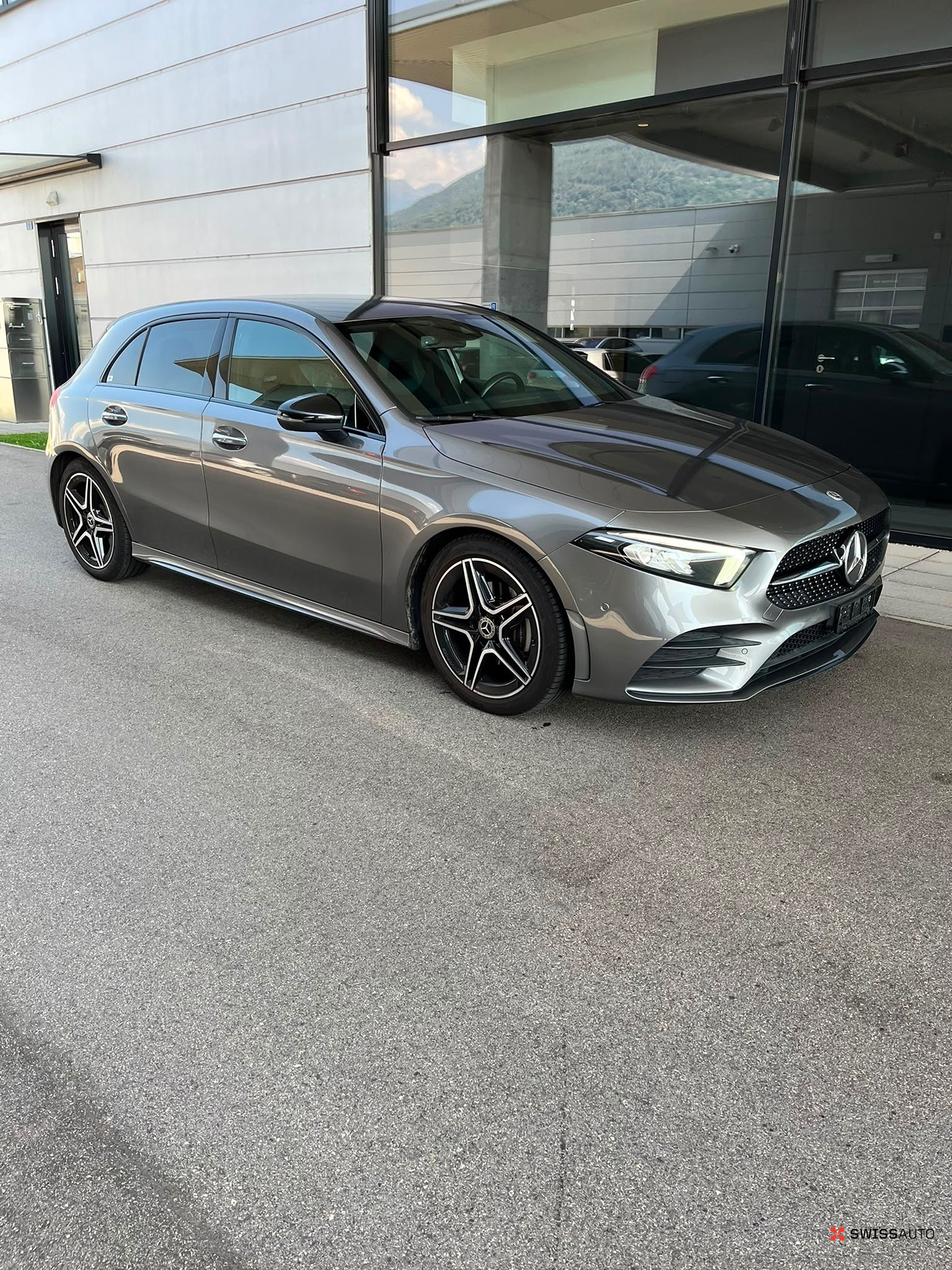 Auction Image