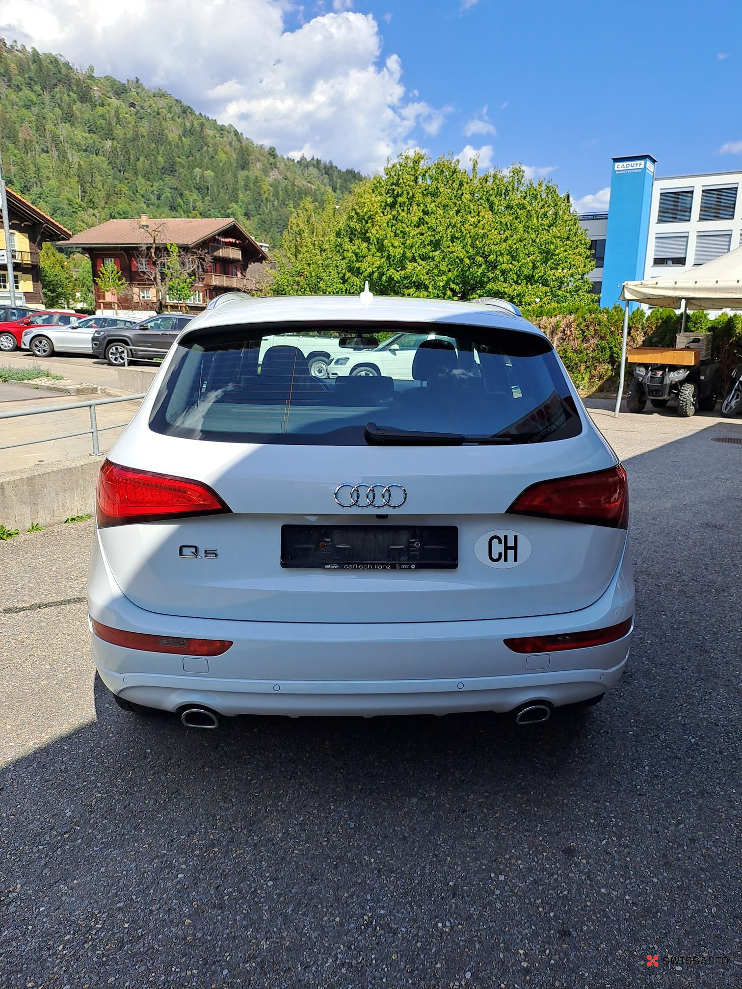 Auction Image