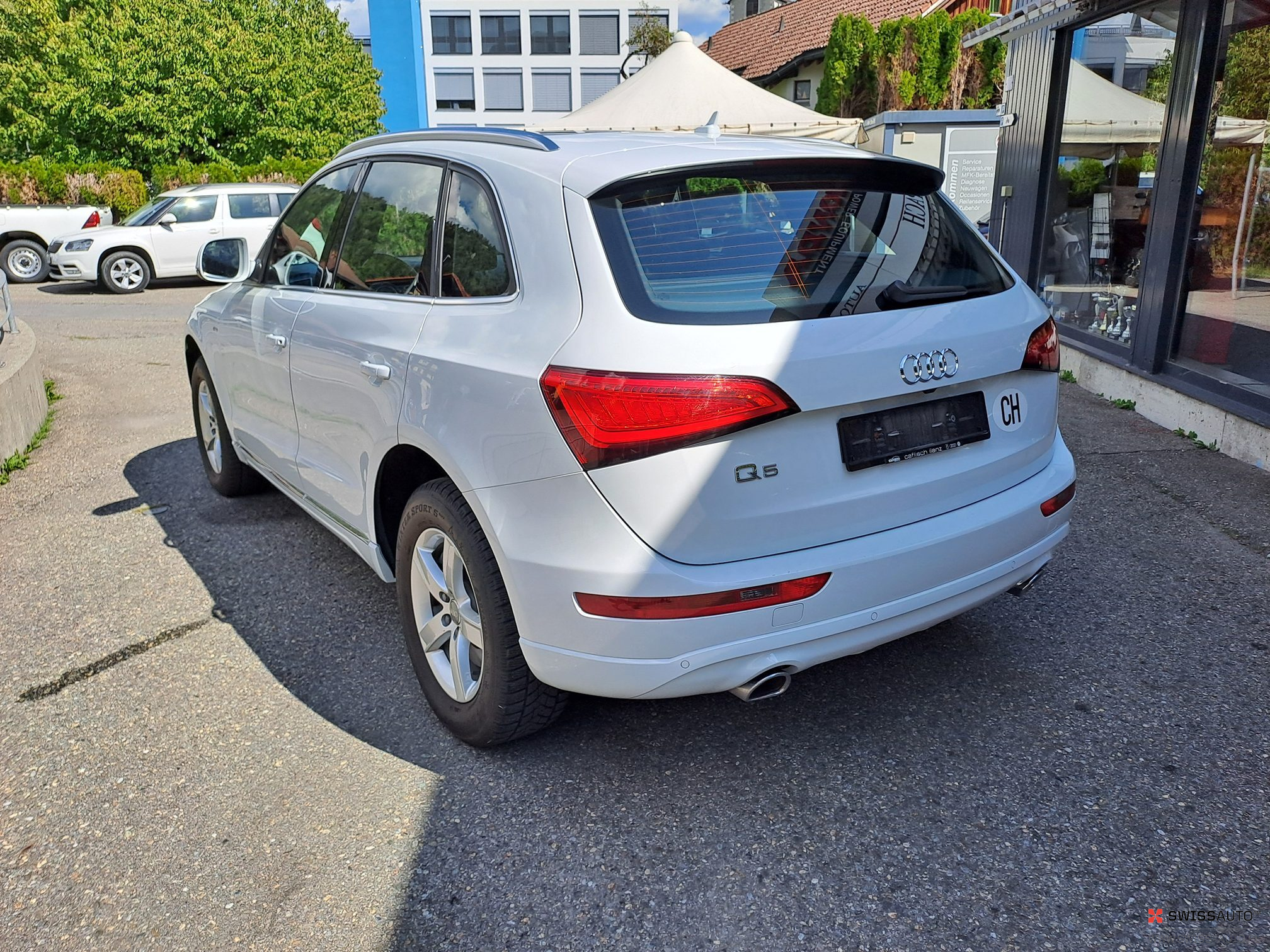Auction Image