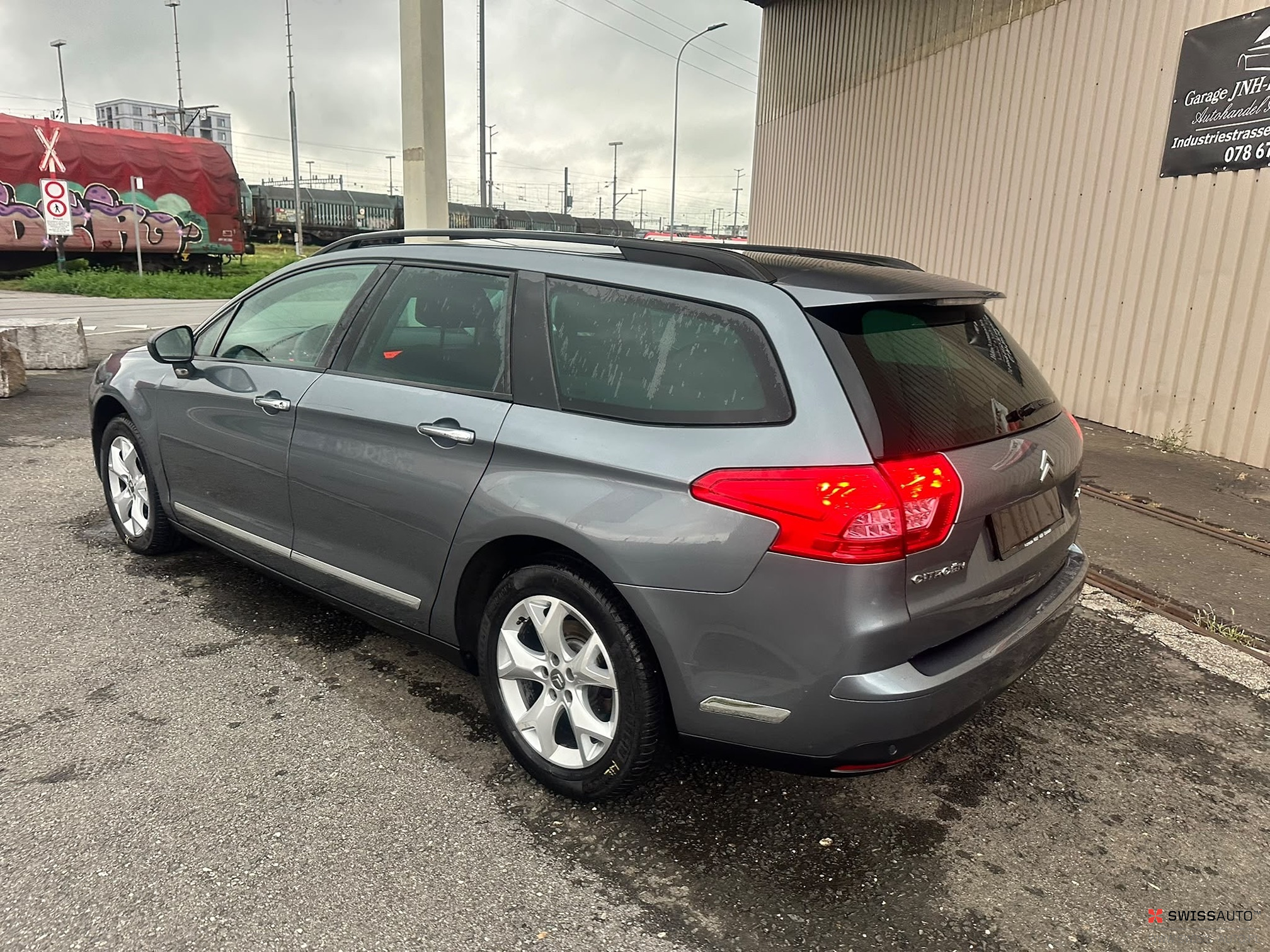 Auction Image