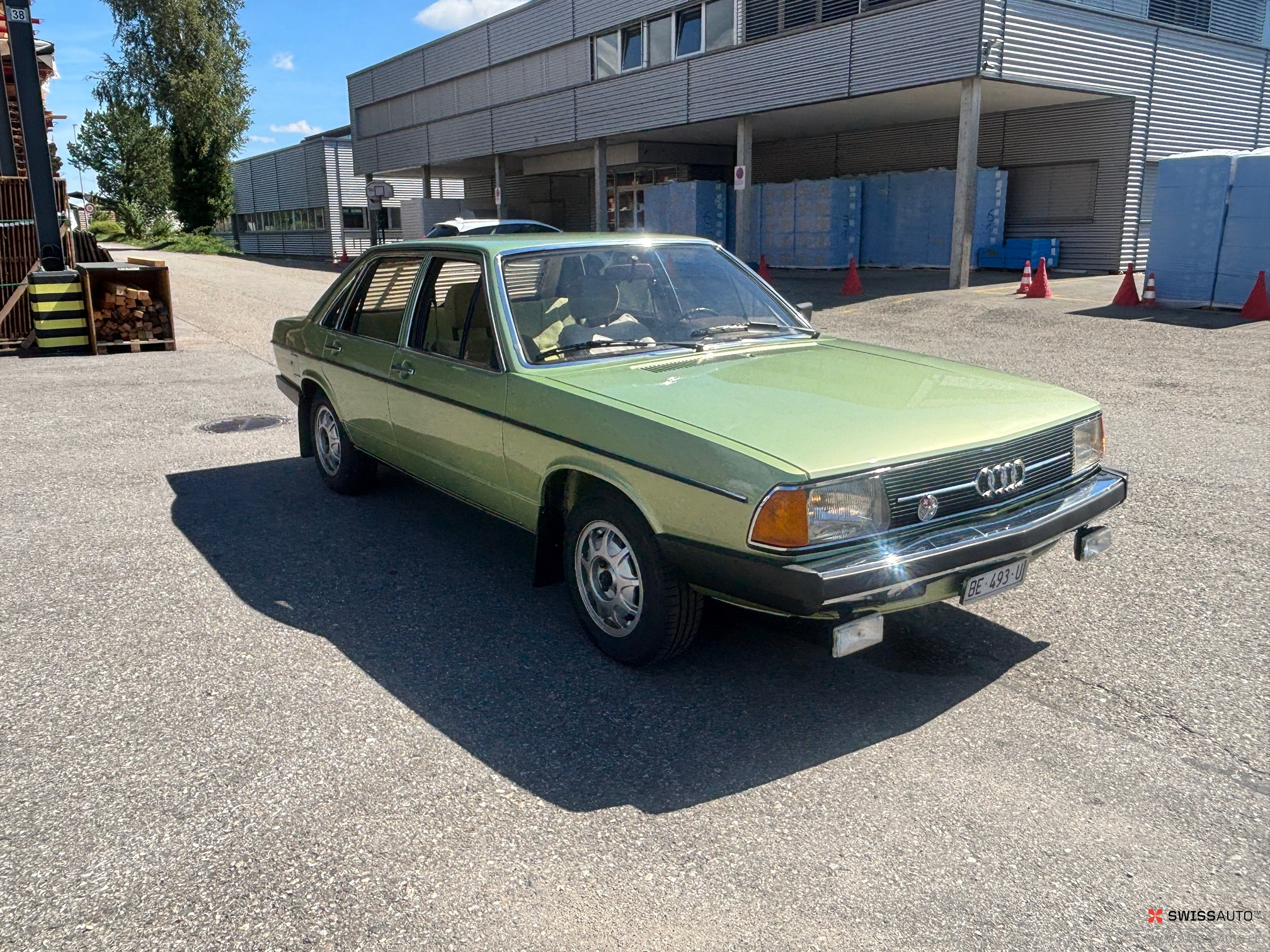 Auction Image