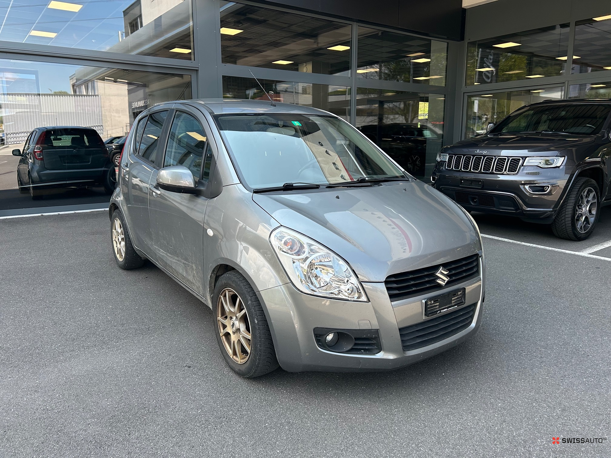 Auction Image