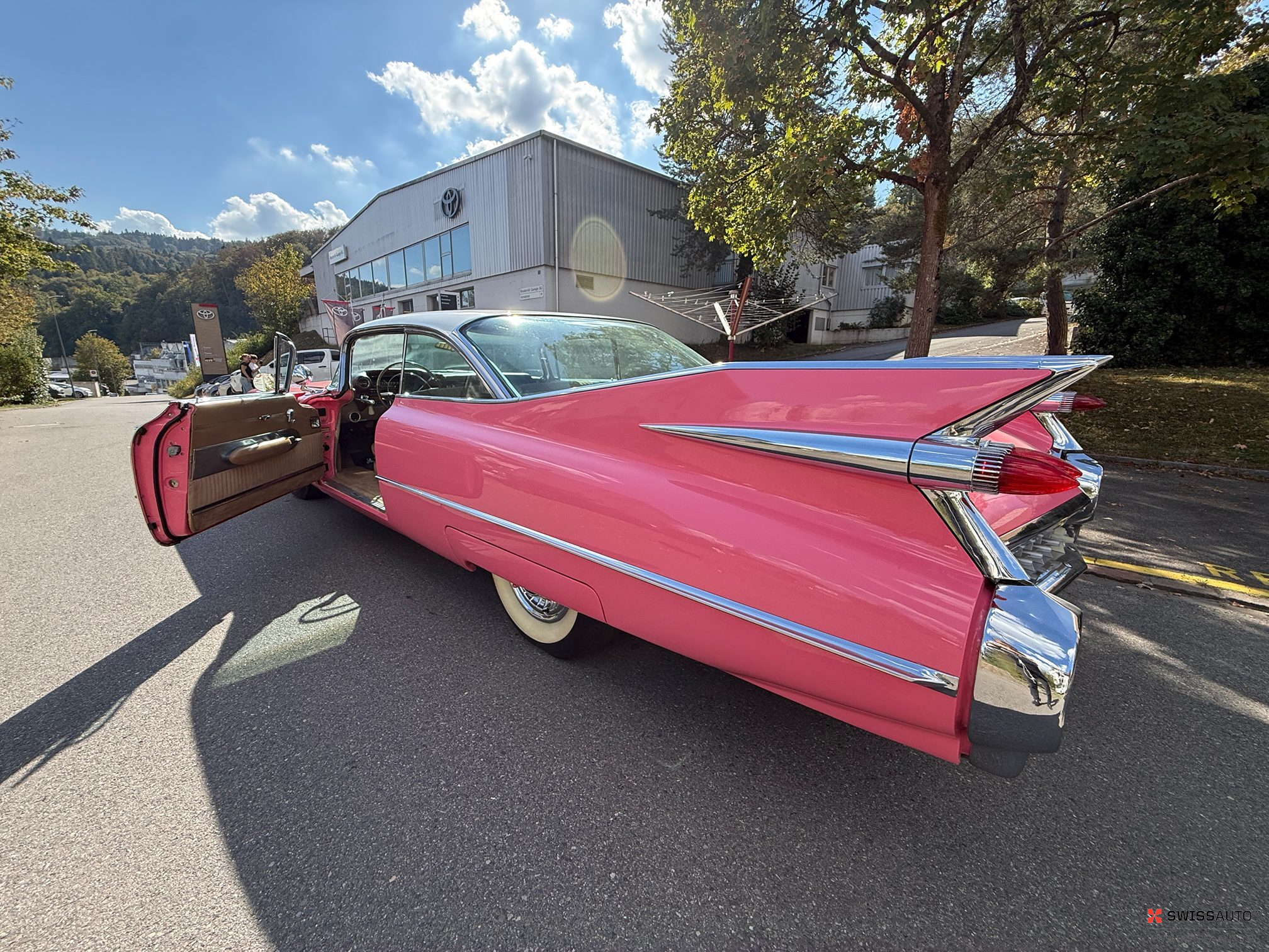 Auction Image