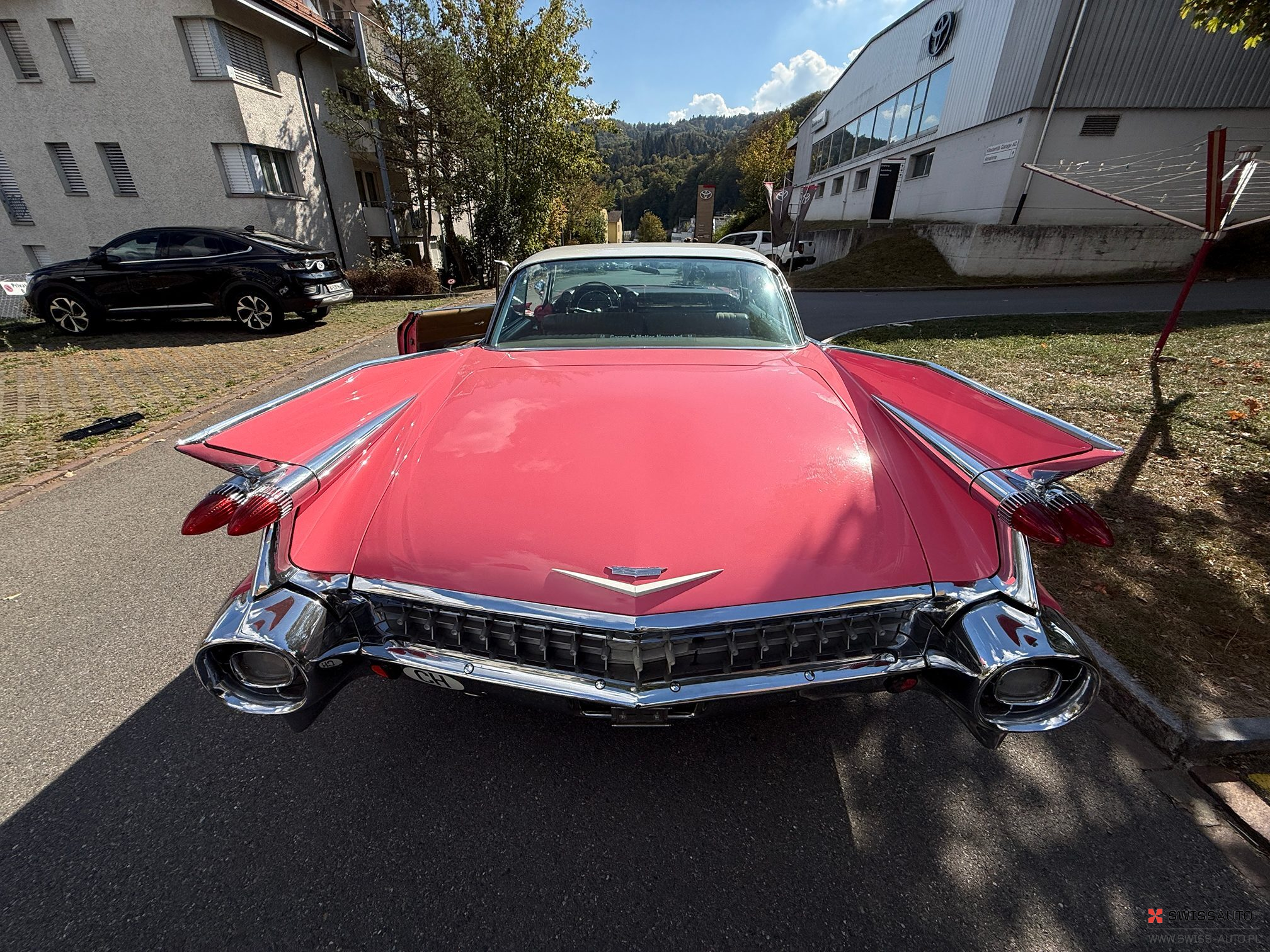 Auction Image
