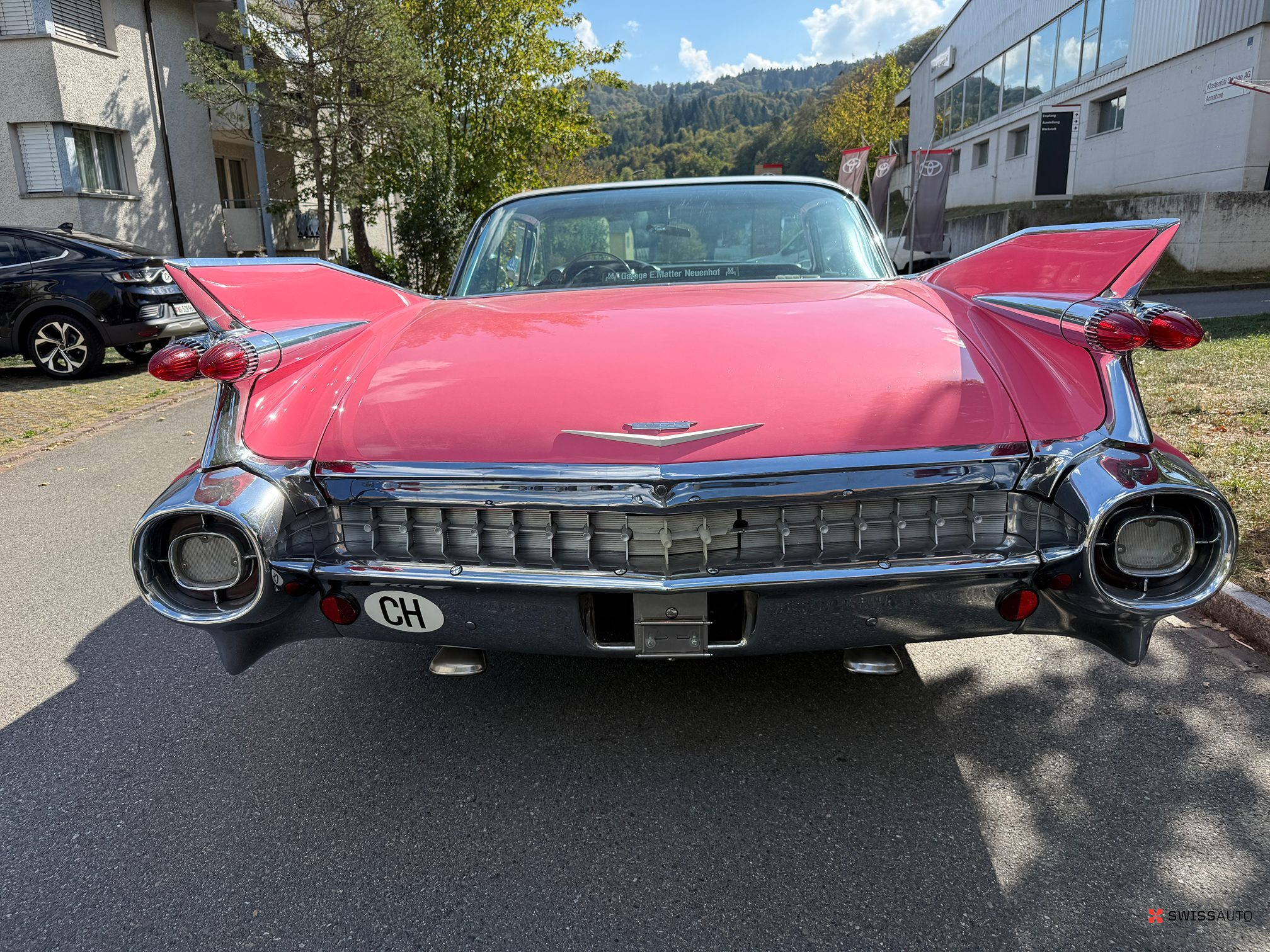 Auction Image