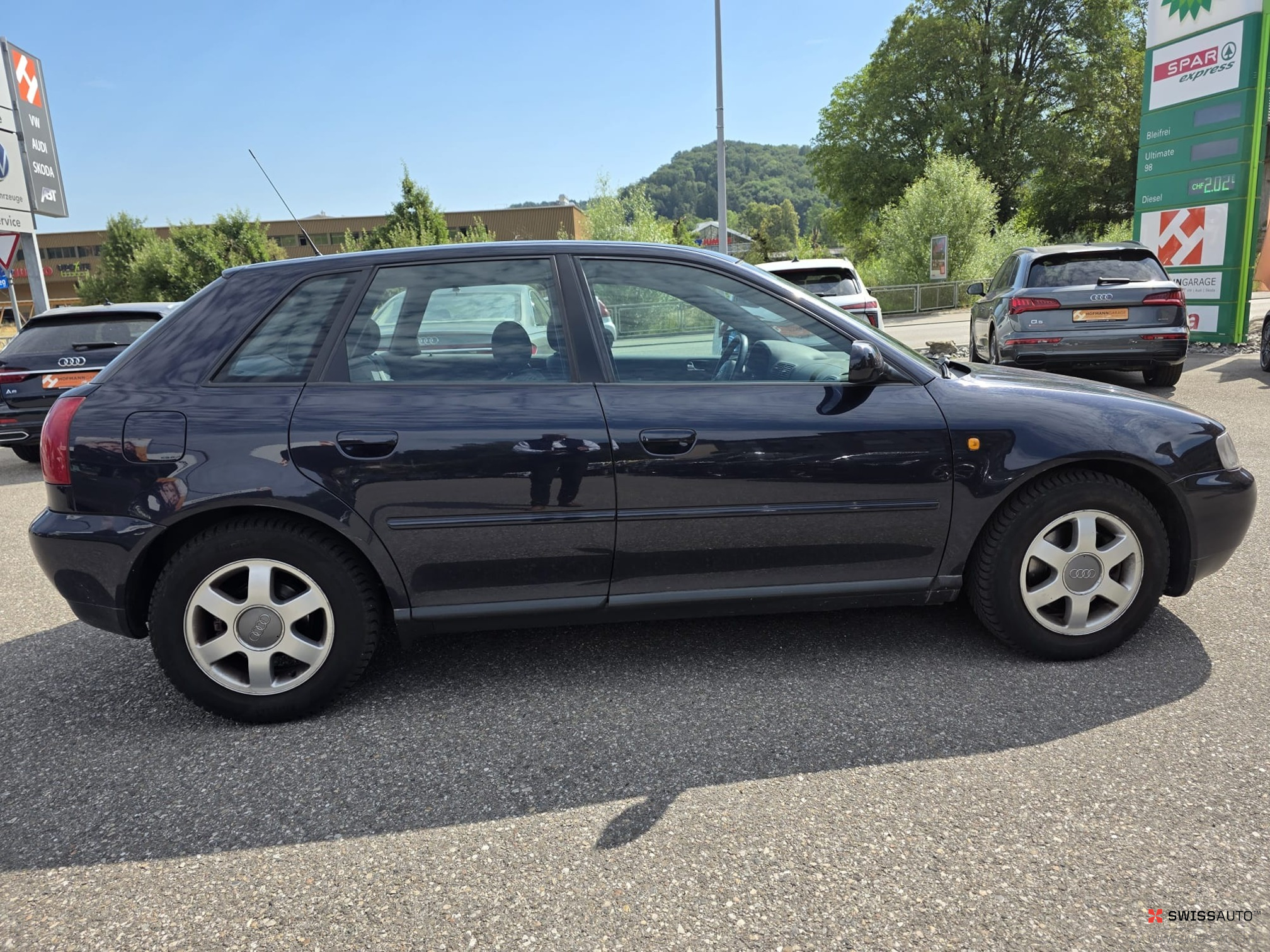 Auction Image