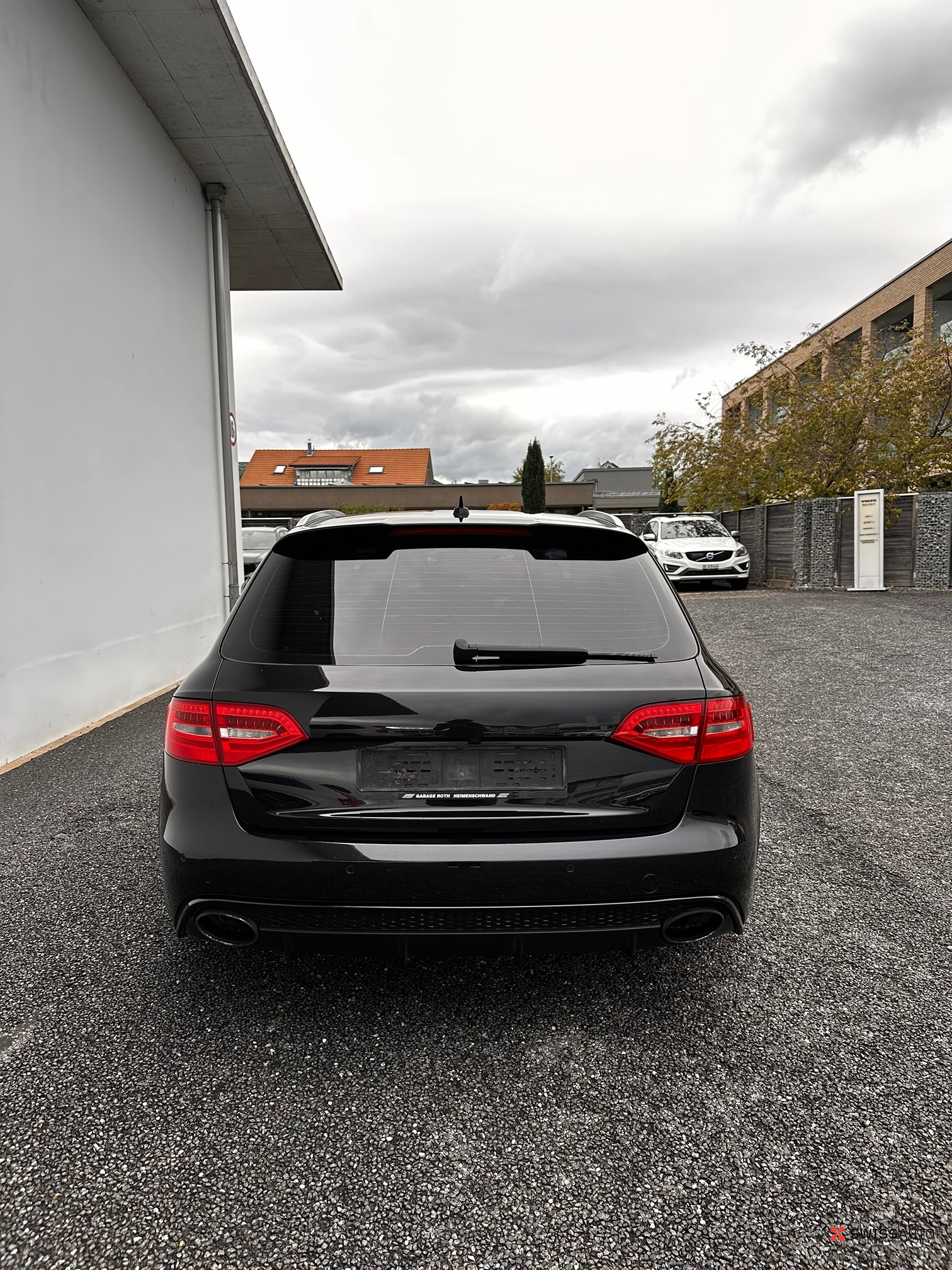 Auction Image