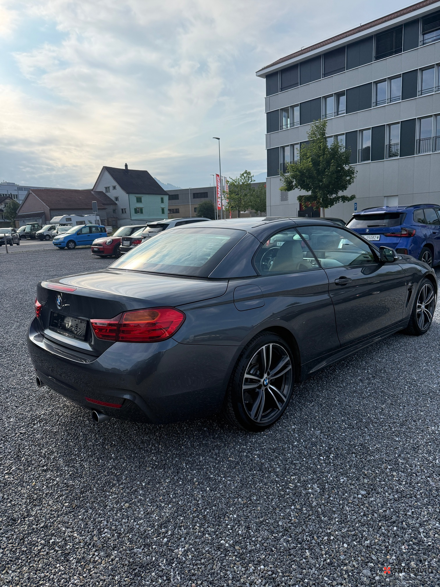 Auction Image