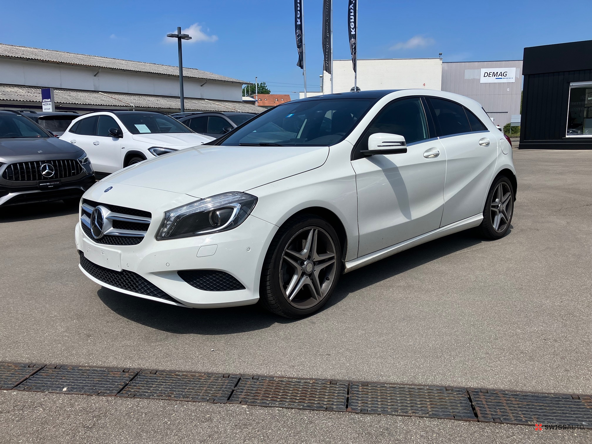 Auction Image
