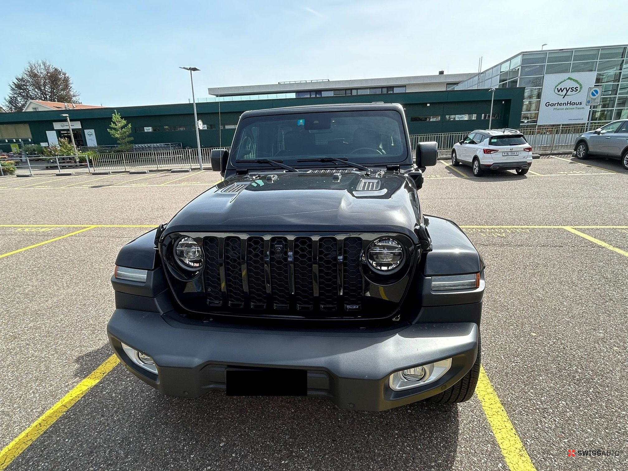 Auction Image