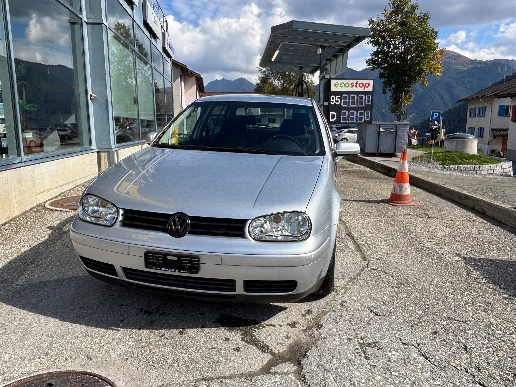 Auction Image