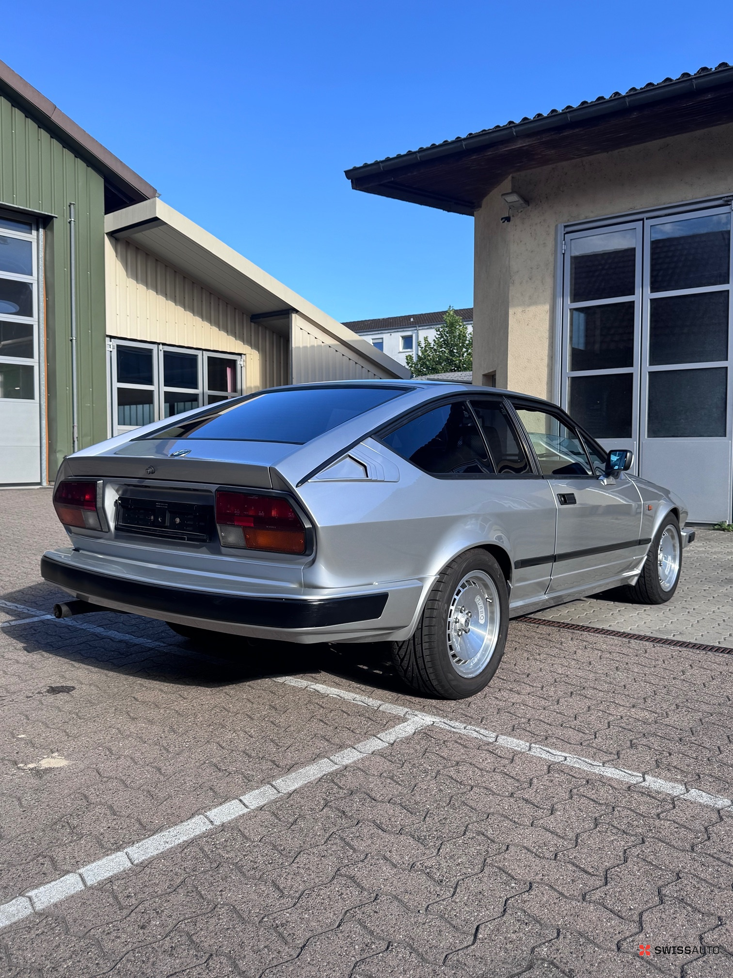 Auction Image