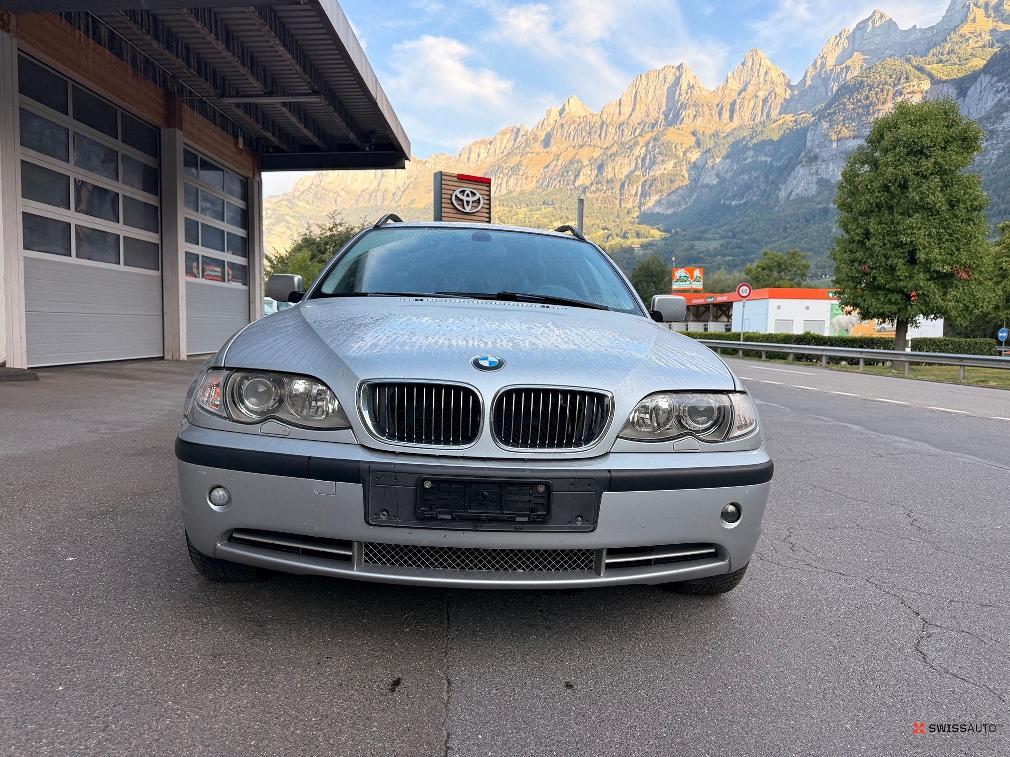 Auction Image