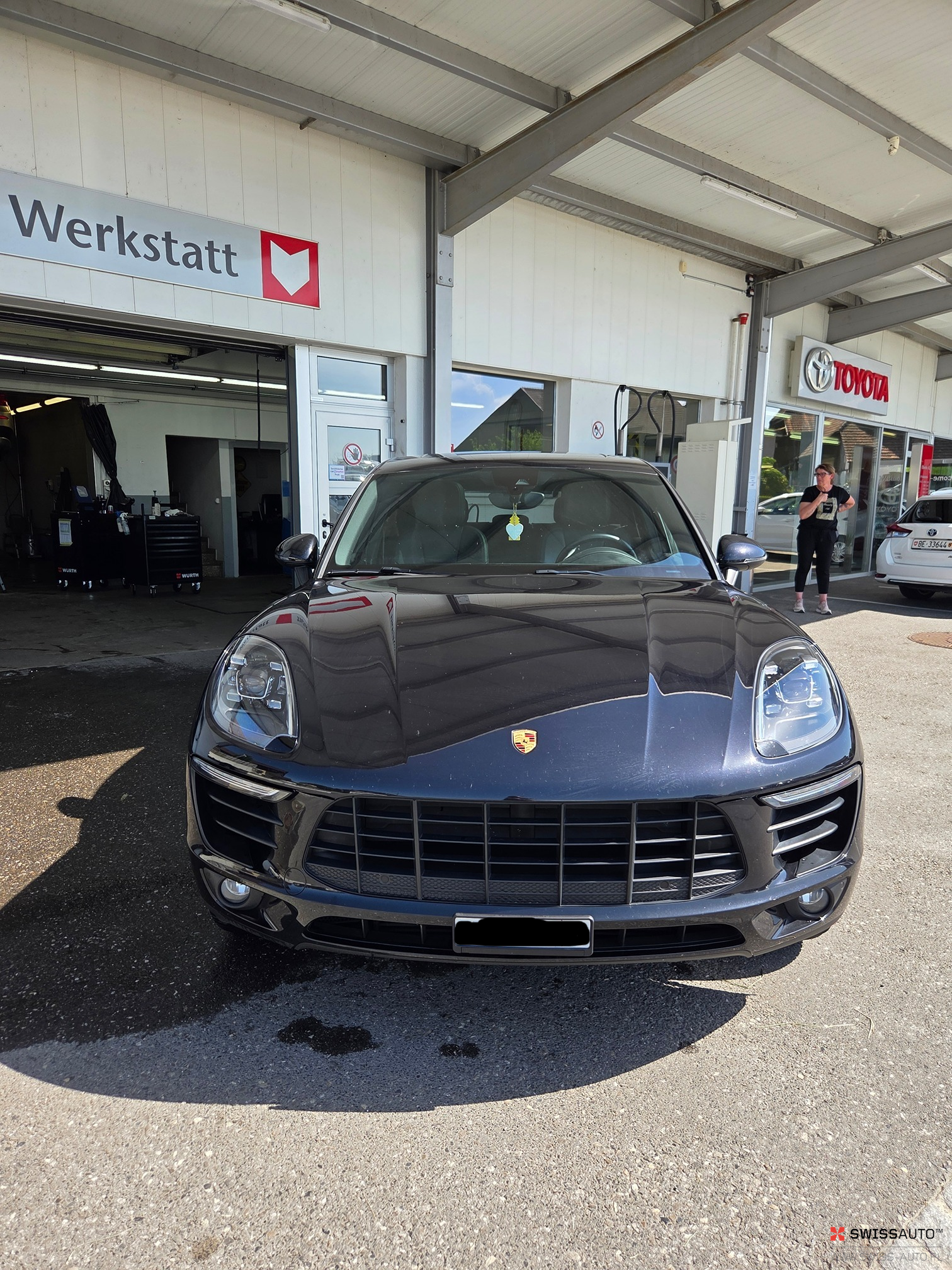 Auction Image