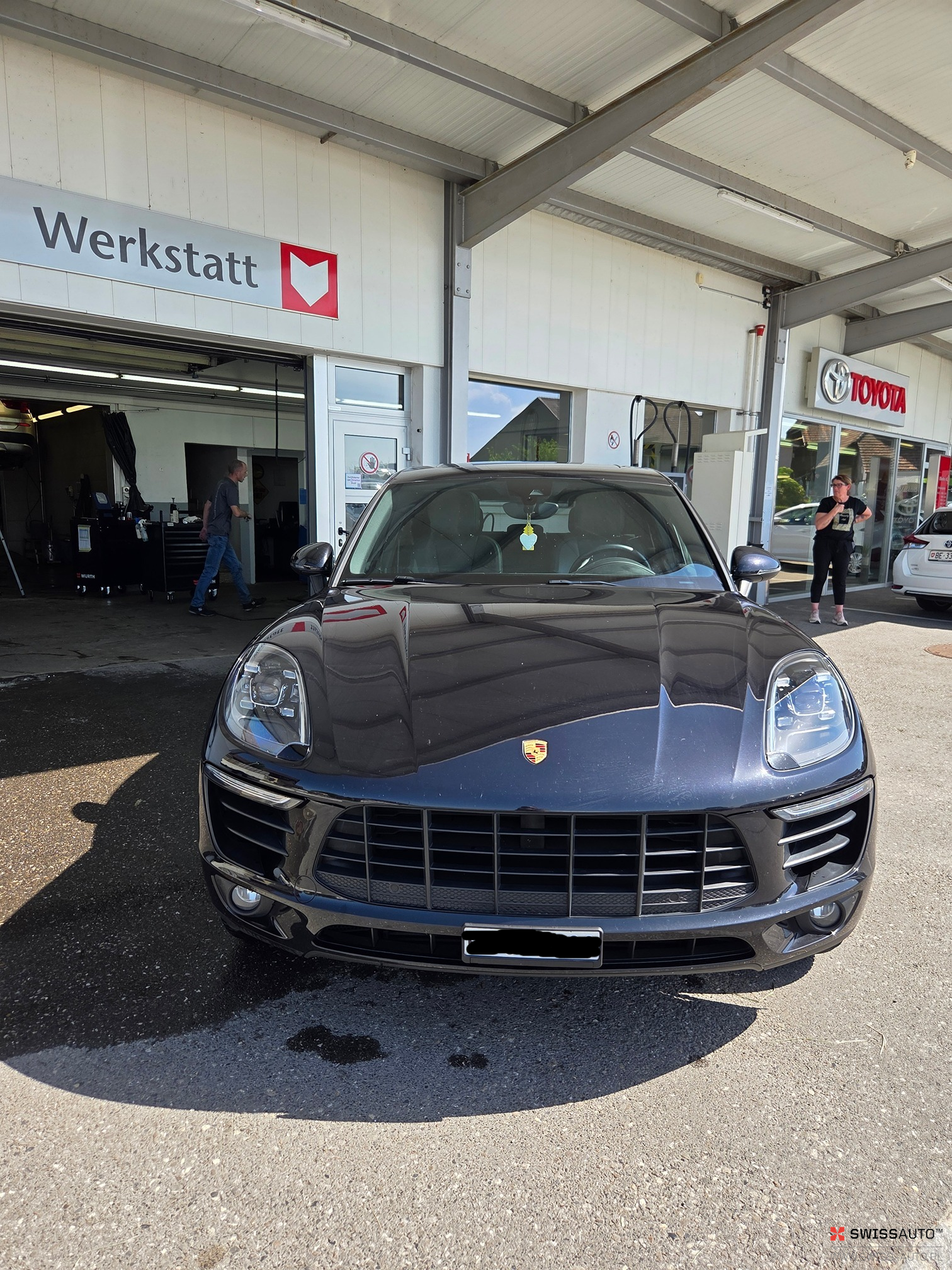 Auction Image