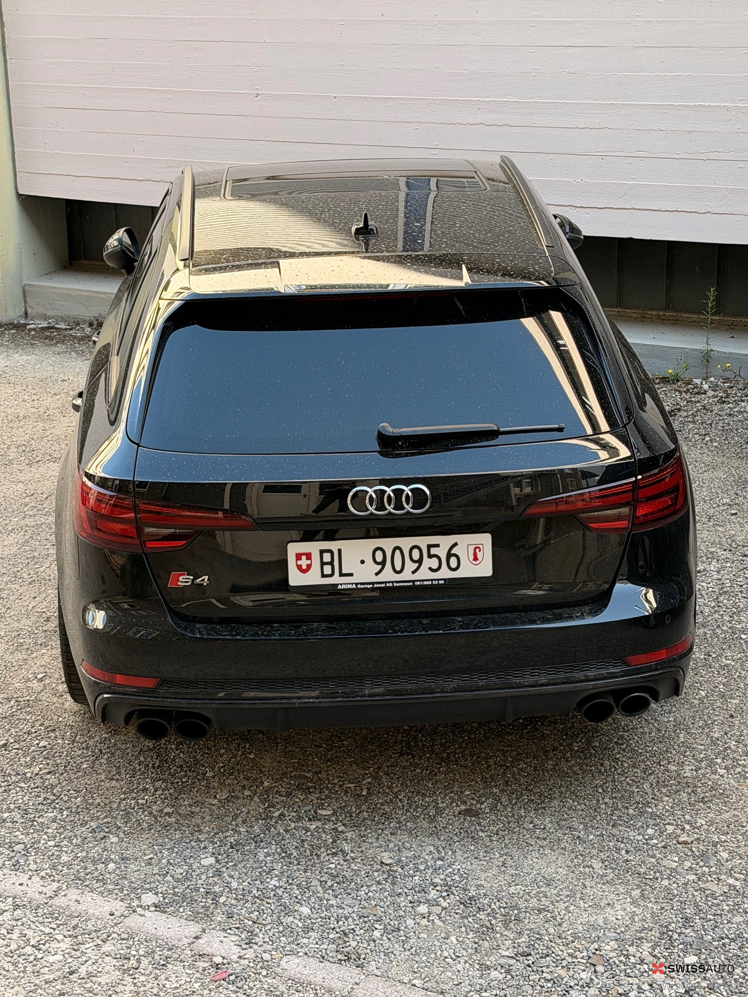 Auction Image