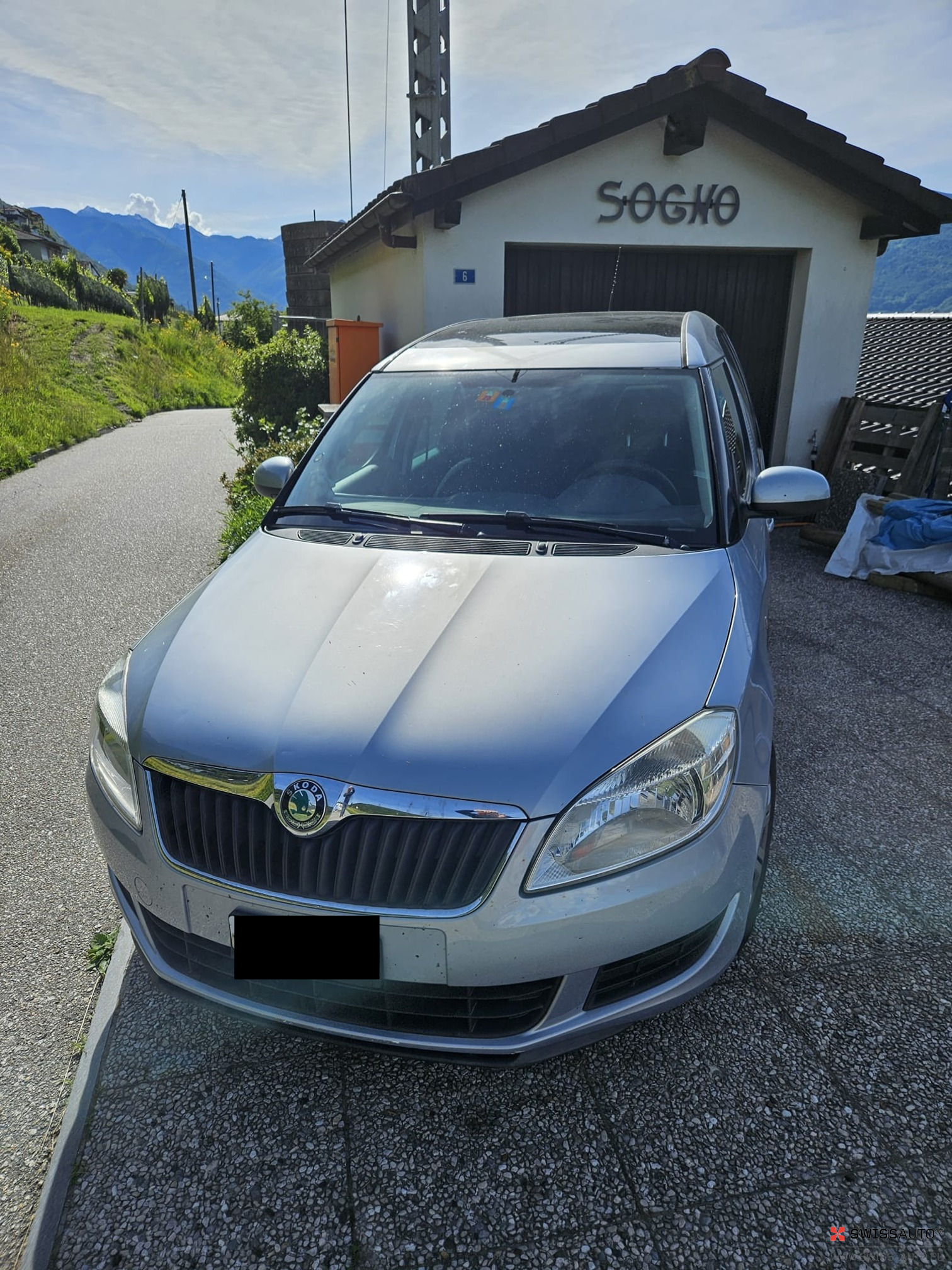 Auction Image
