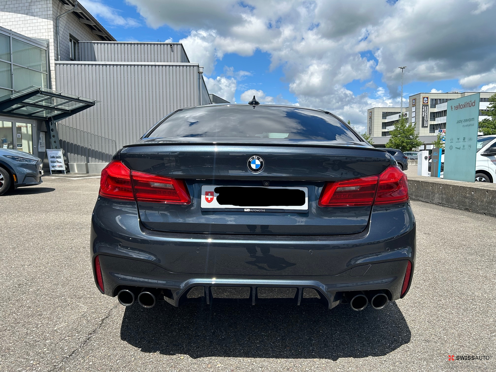 Auction Image