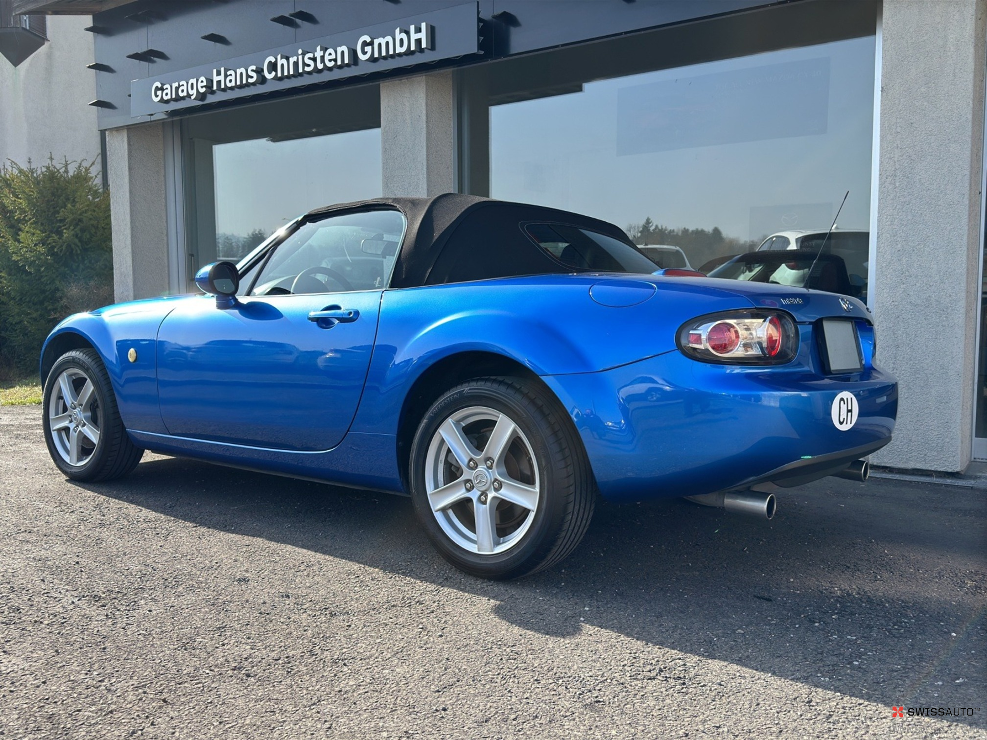 Auction Image