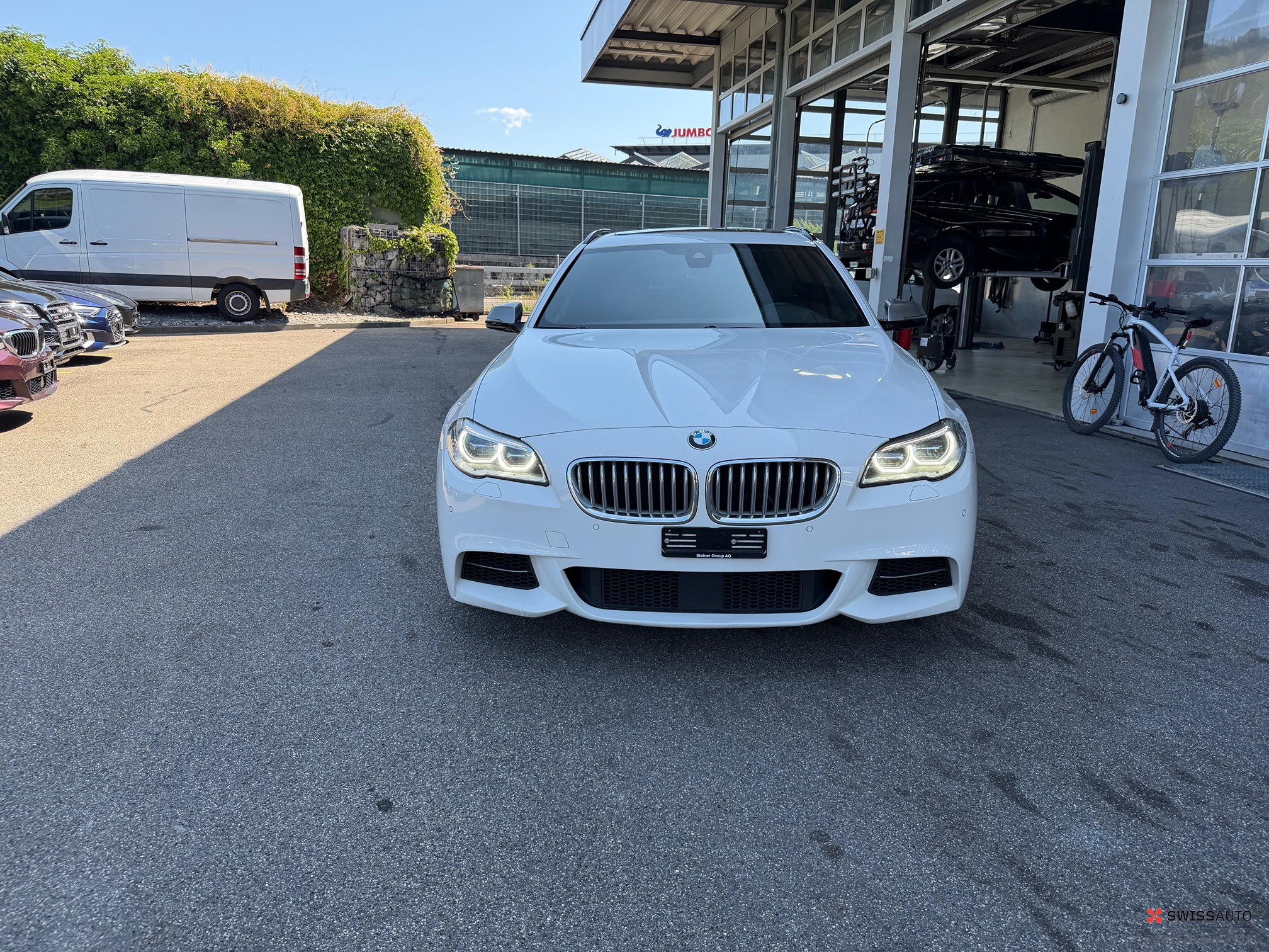 Auction Image