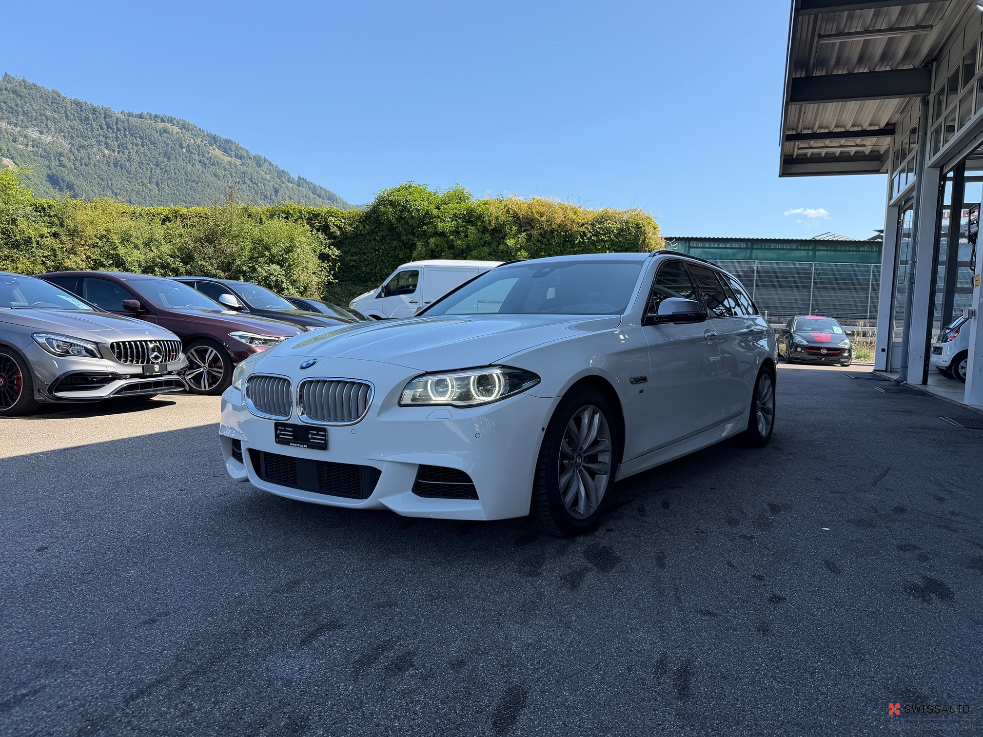 Auction Image