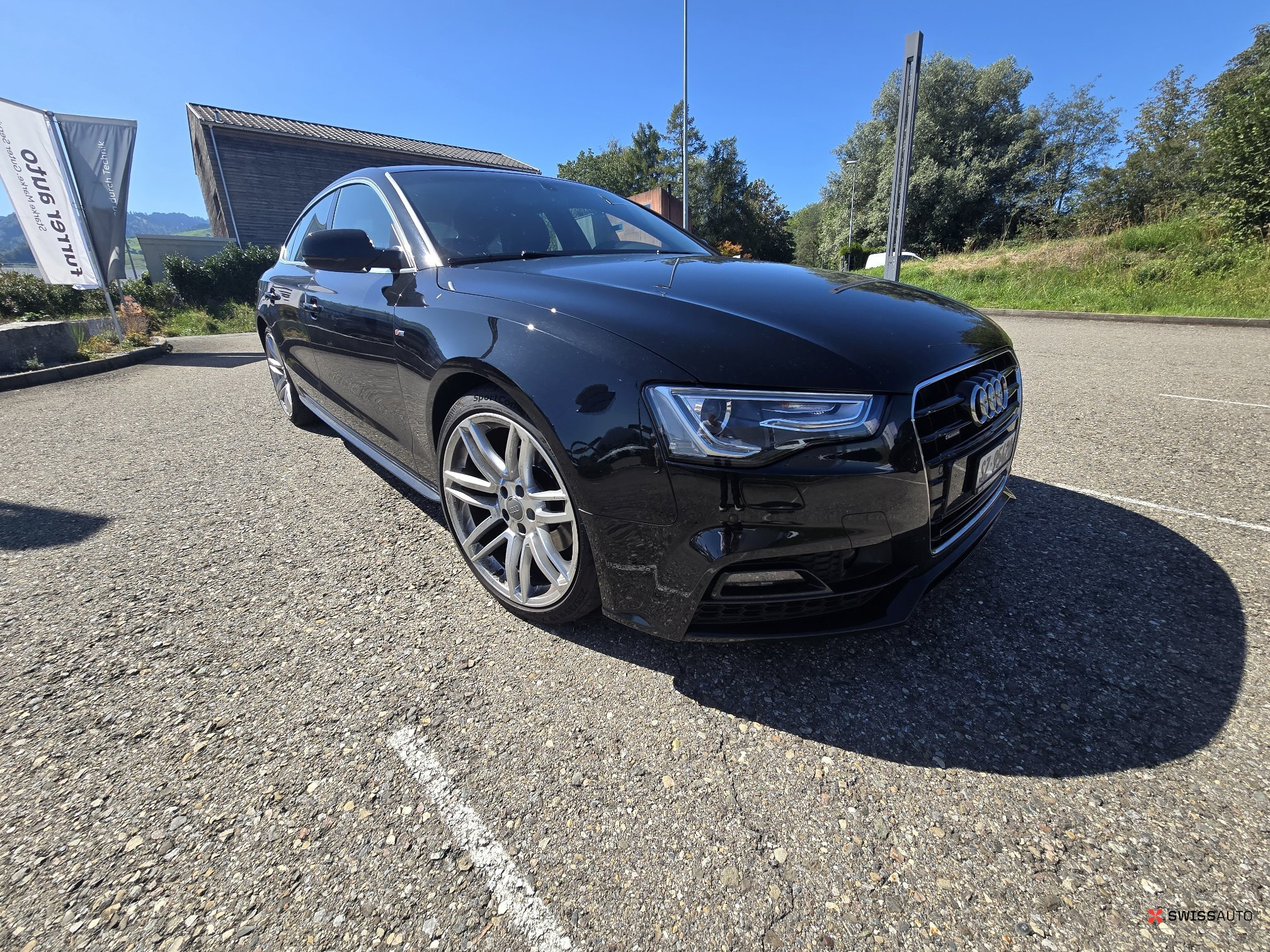 Auction Image